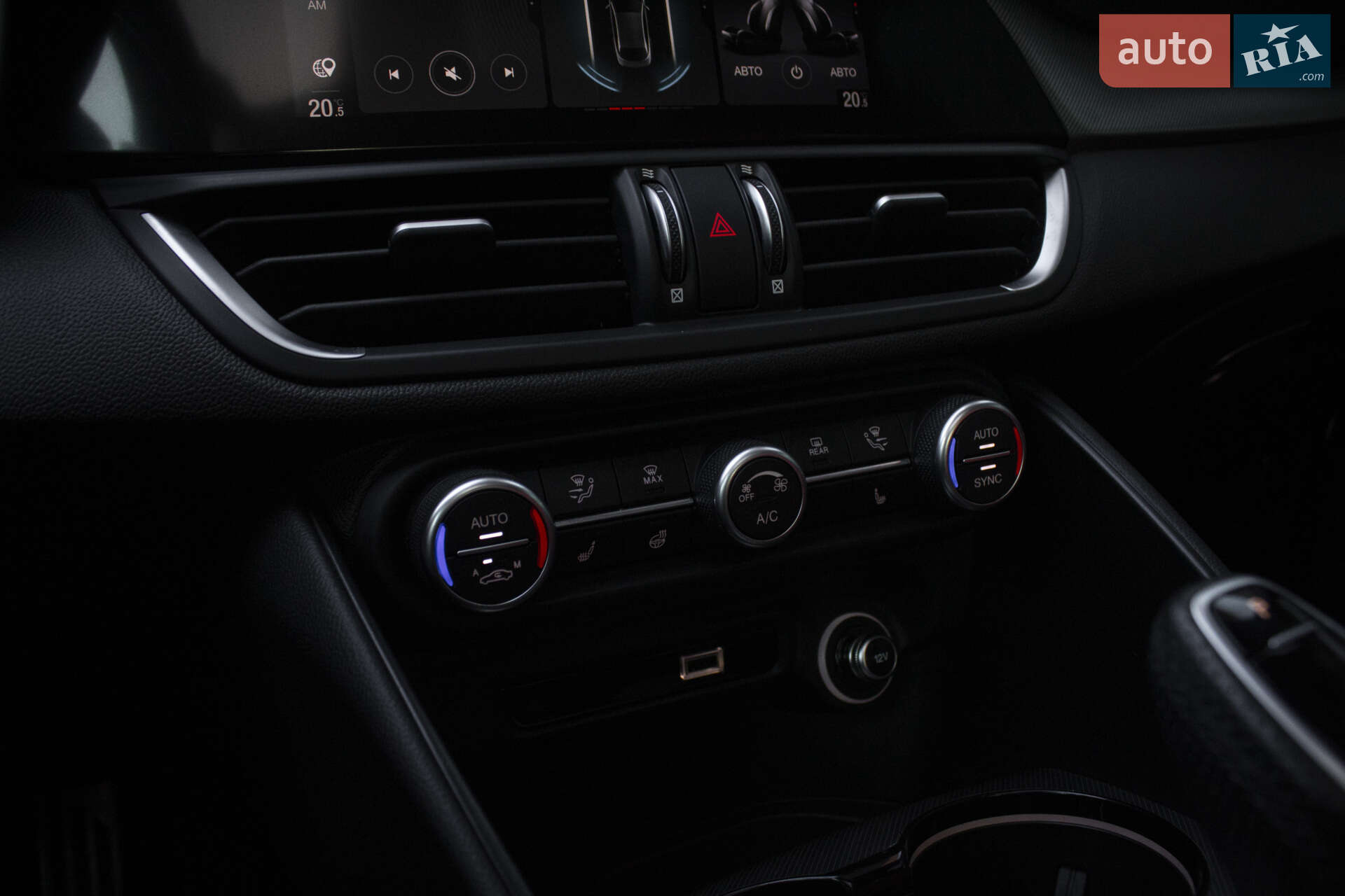 Alfa Romeo Giulia 2022 VIN ZARFAMBN9P7669608 фото оголошення 21 з 46