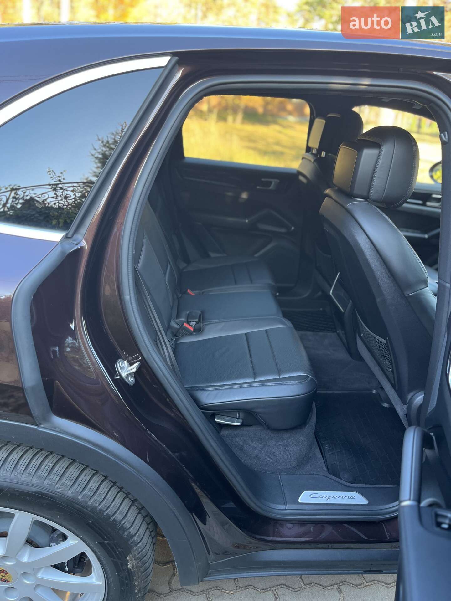 Porsche Cayenne 2018 VIN WP1AA2AY4KDA03379 фото оголошення 17 з 23