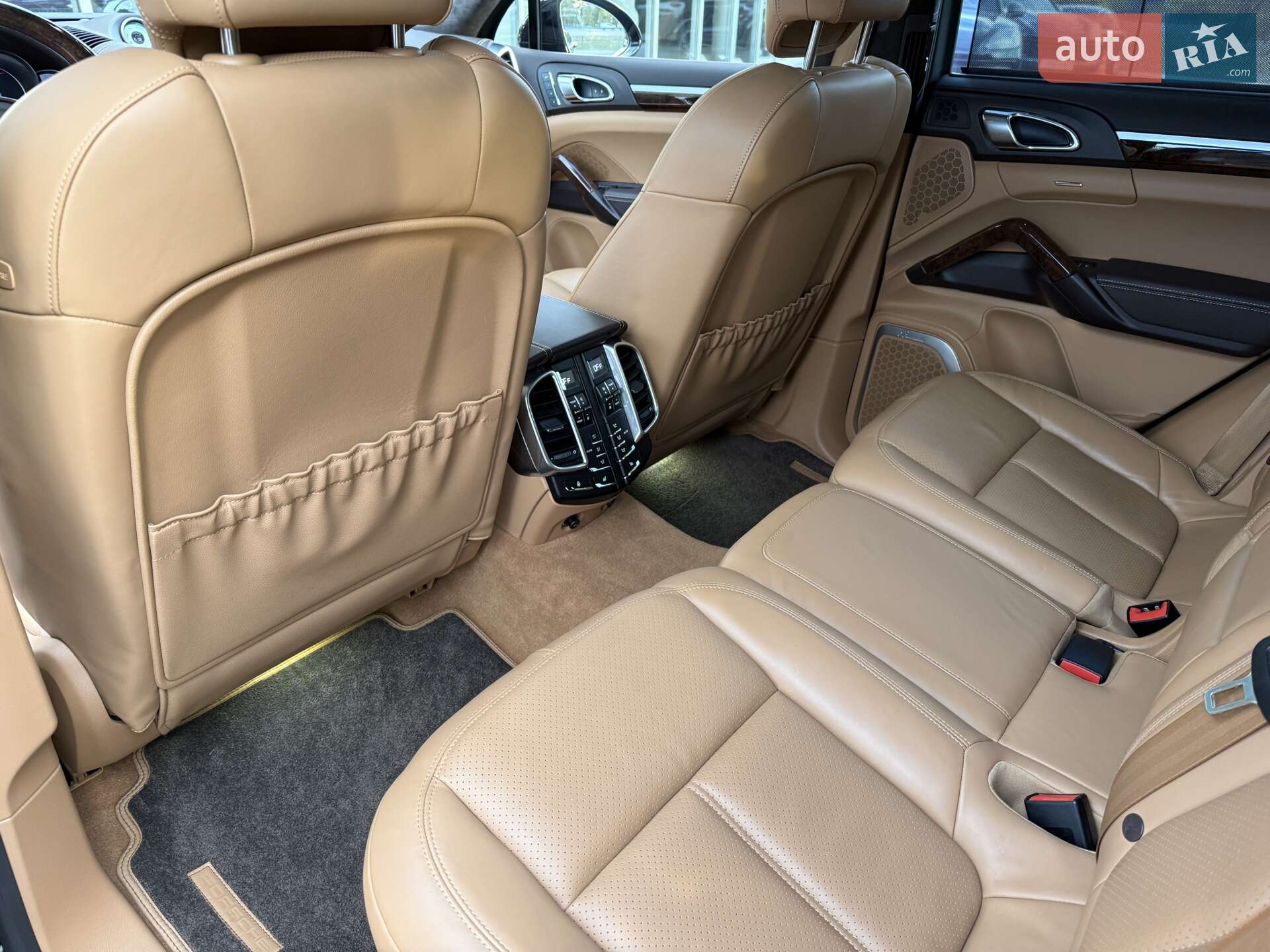 Porsche Cayenne 2013 VIN WP1ZZZ92ZDLA92575 фото оголошення 18 з 64