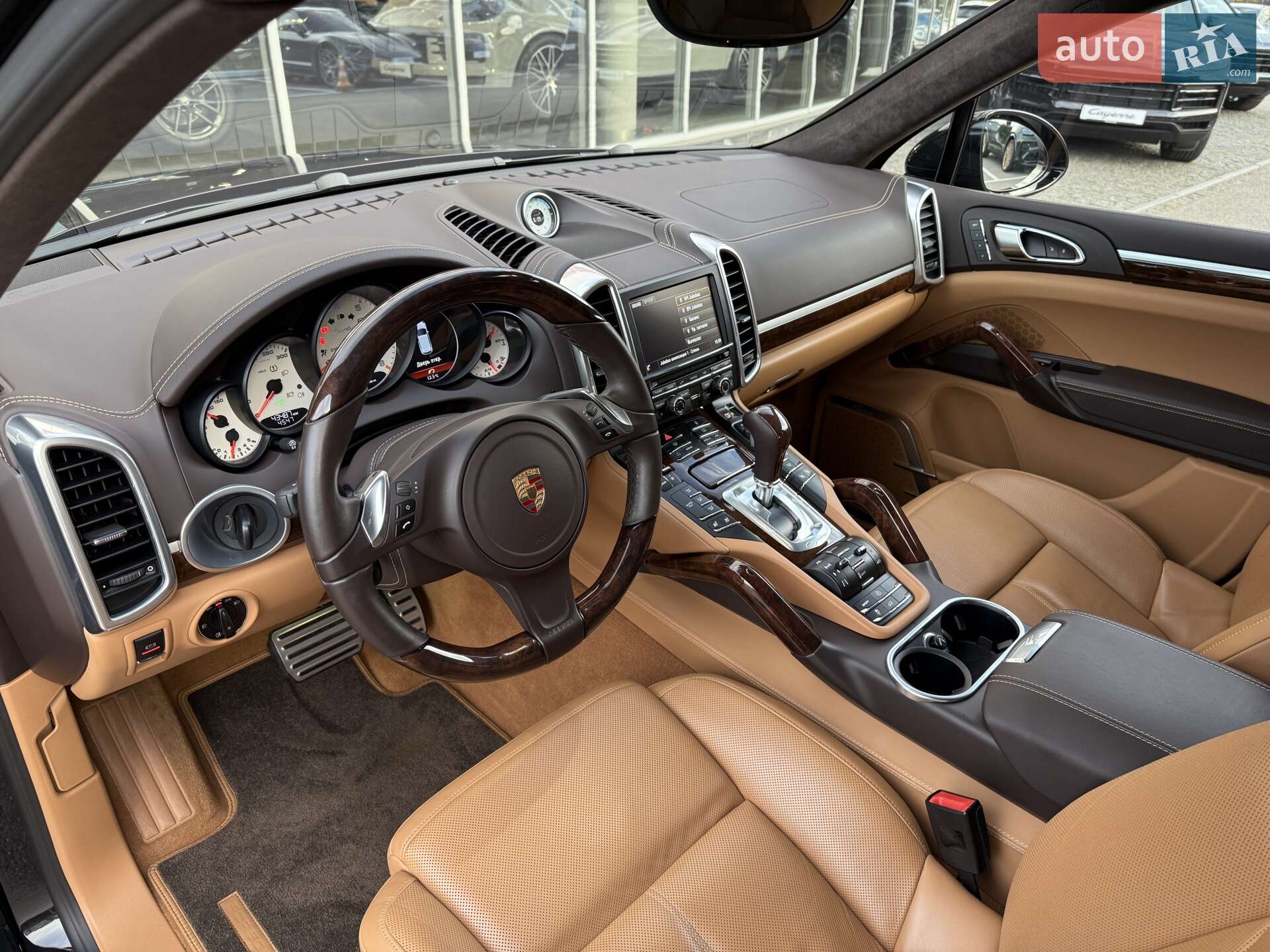 Porsche Cayenne 2013 VIN WP1ZZZ92ZDLA92575 фото оголошення 26 з 64