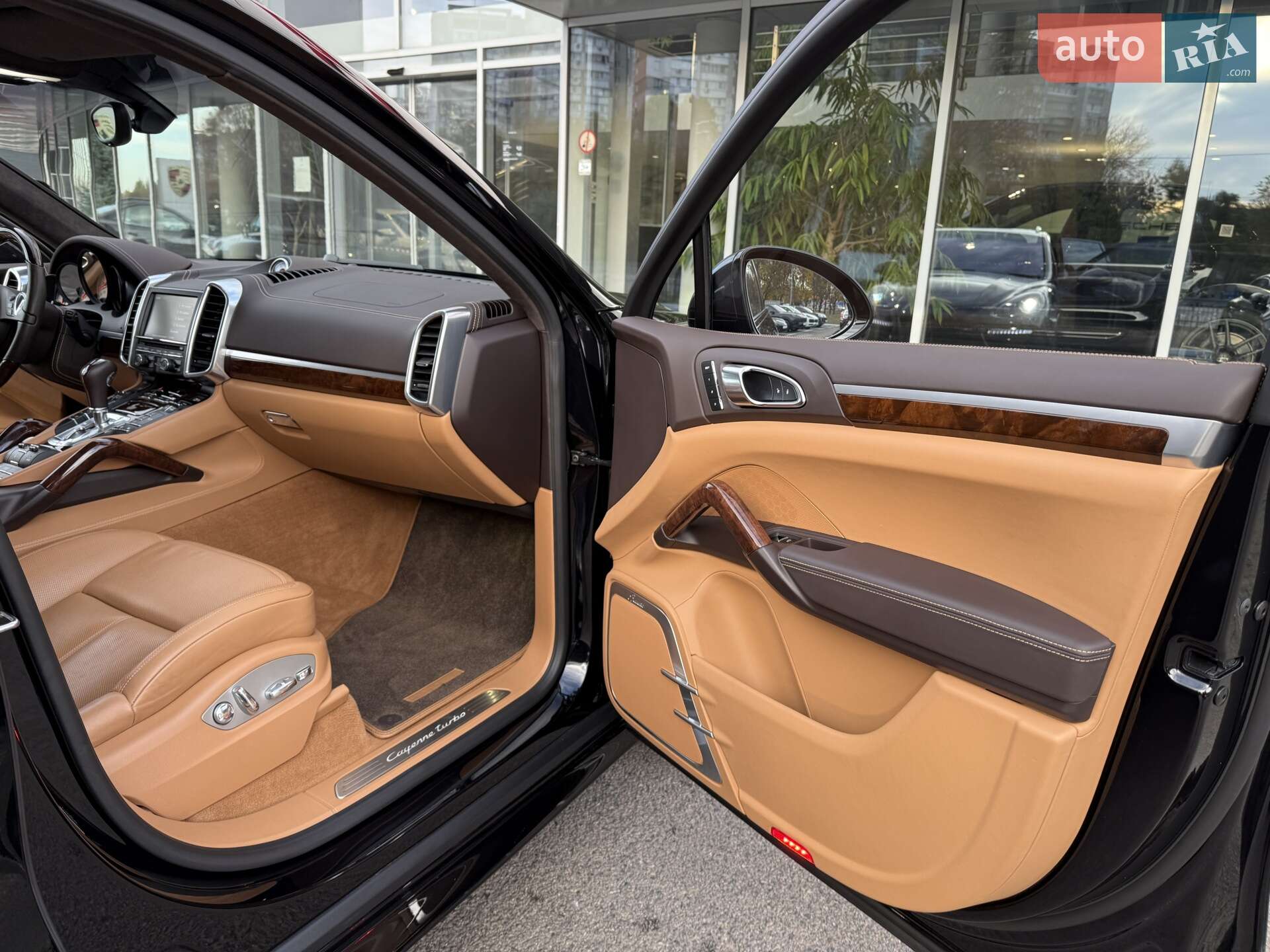 Porsche Cayenne 2013 VIN WP1ZZZ92ZDLA92575 фото оголошення 29 з 64