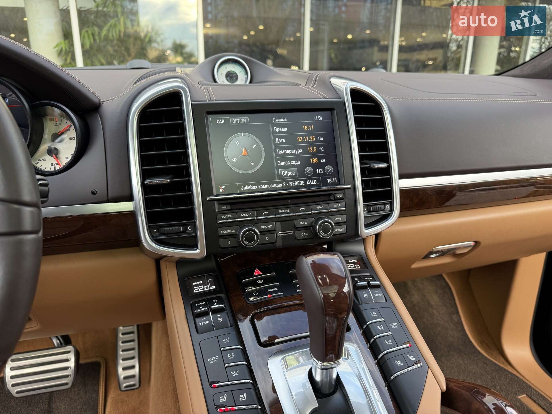 Porsche Cayenne 2013 VIN WP1ZZZ92ZDLA92575 фото оголошення 38 з 64