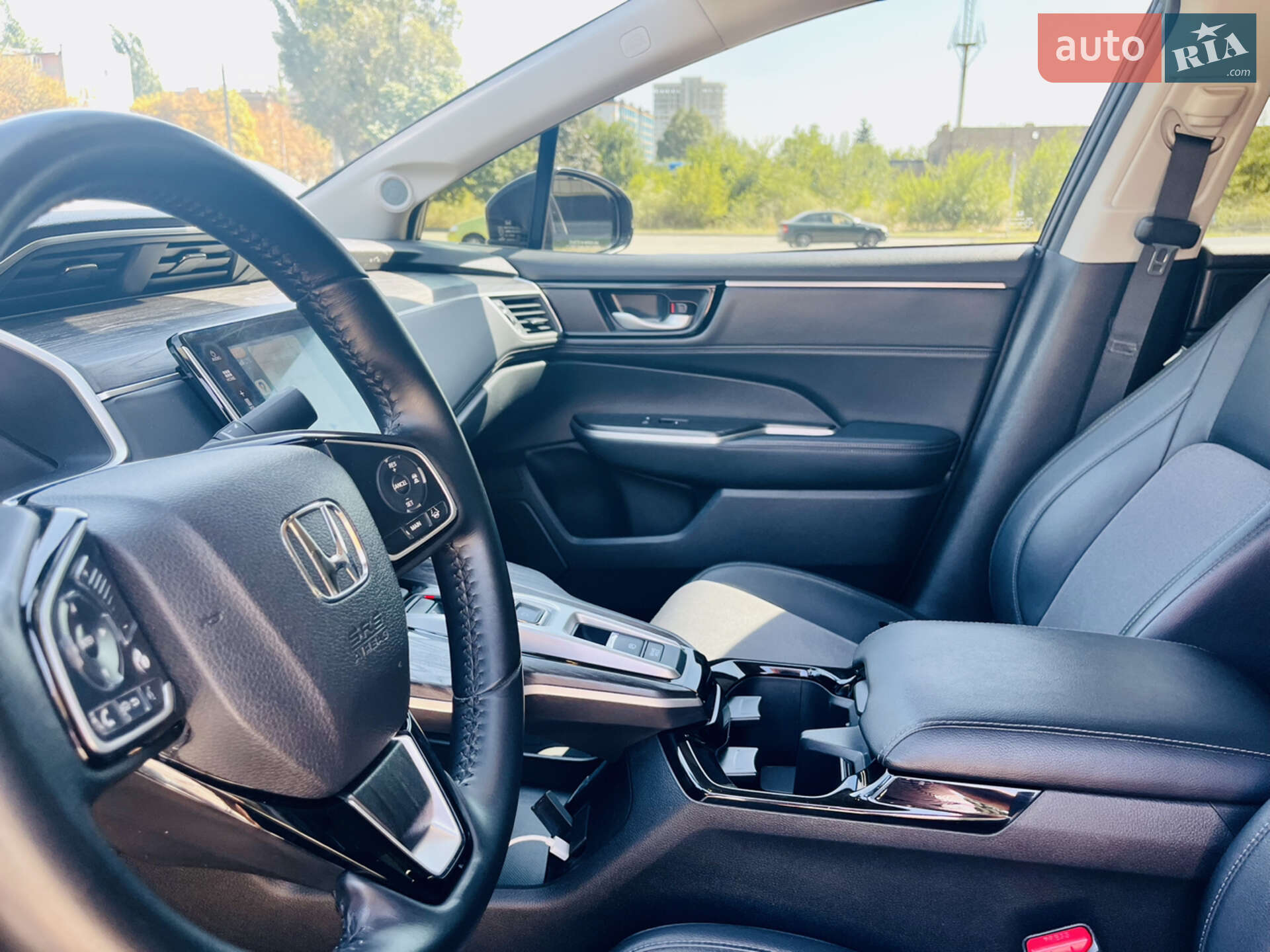 Honda Clarity 2018 VIN JHMZC5F12JC020986 фото оголошення 4 з 6