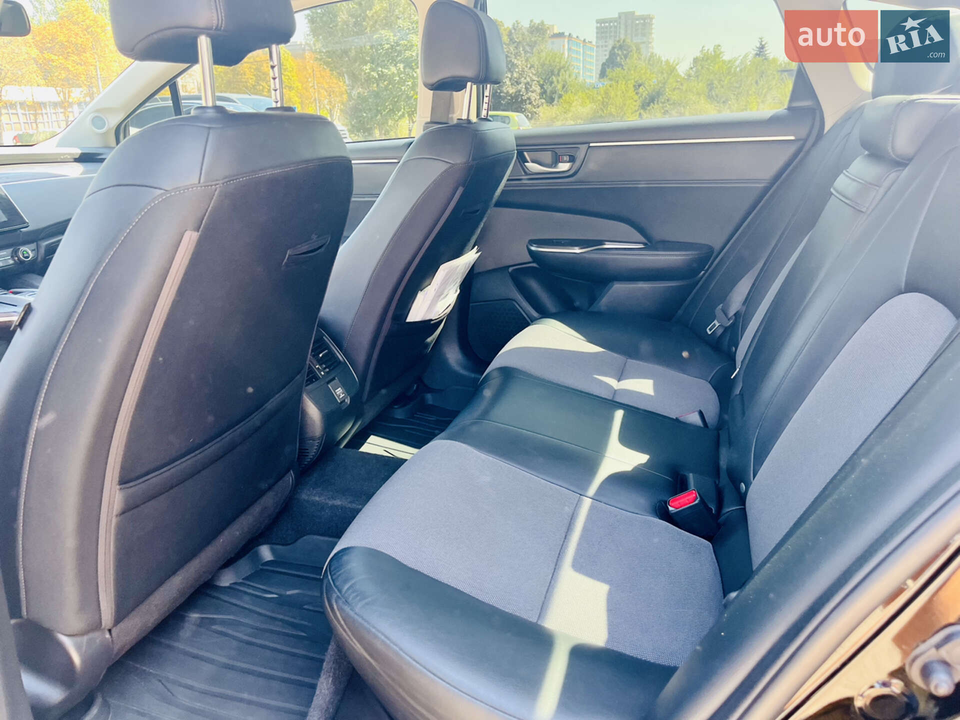 Honda Clarity 2018 VIN JHMZC5F12JC020986 фото оголошення 5 з 6