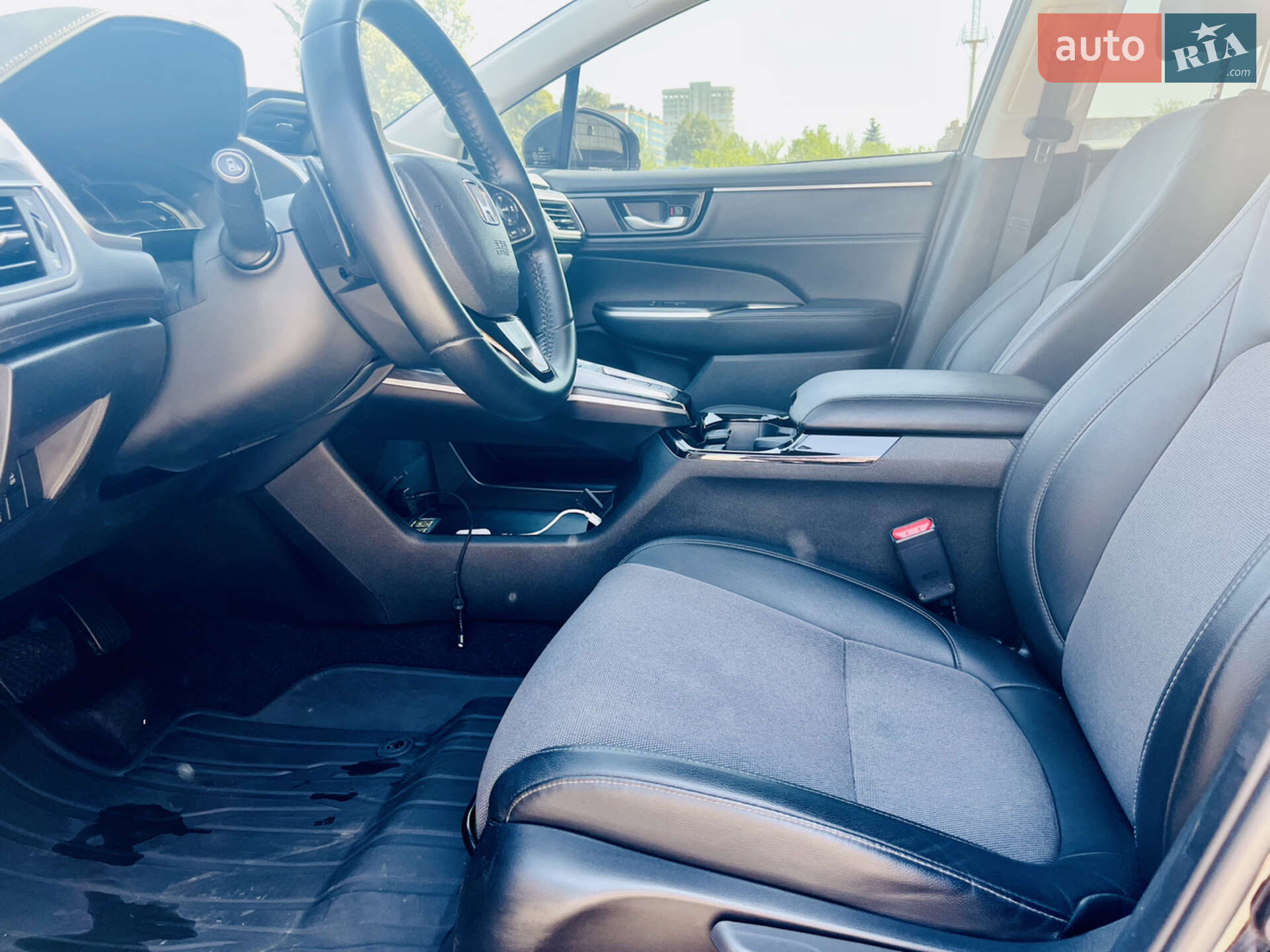 Honda Clarity 2018 VIN JHMZC5F12JC020986 фото оголошення 6 з 6