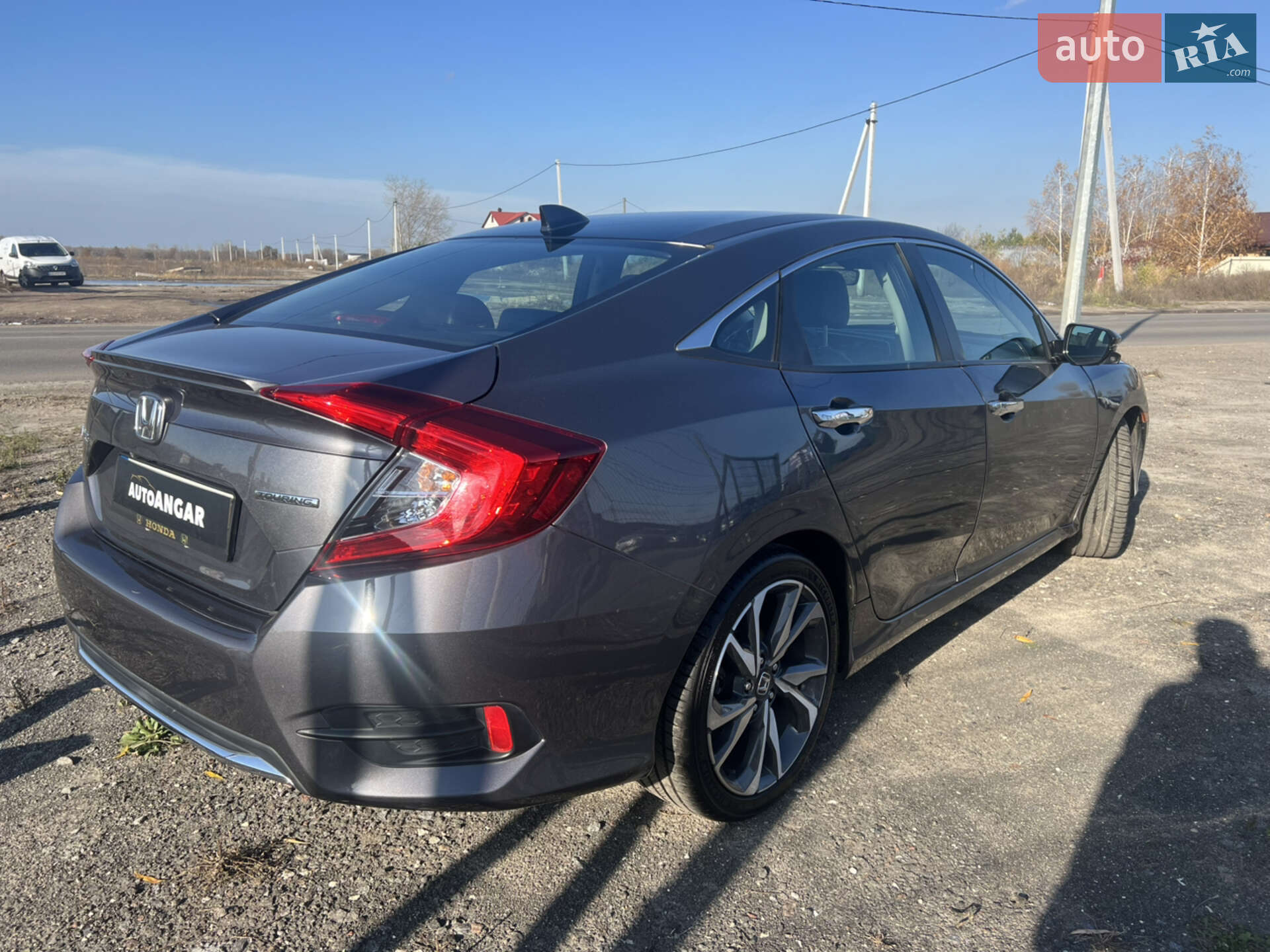 Honda Civic 2019 VIN 19XFC1F93KE206601 фото оголошення 4 з 42
