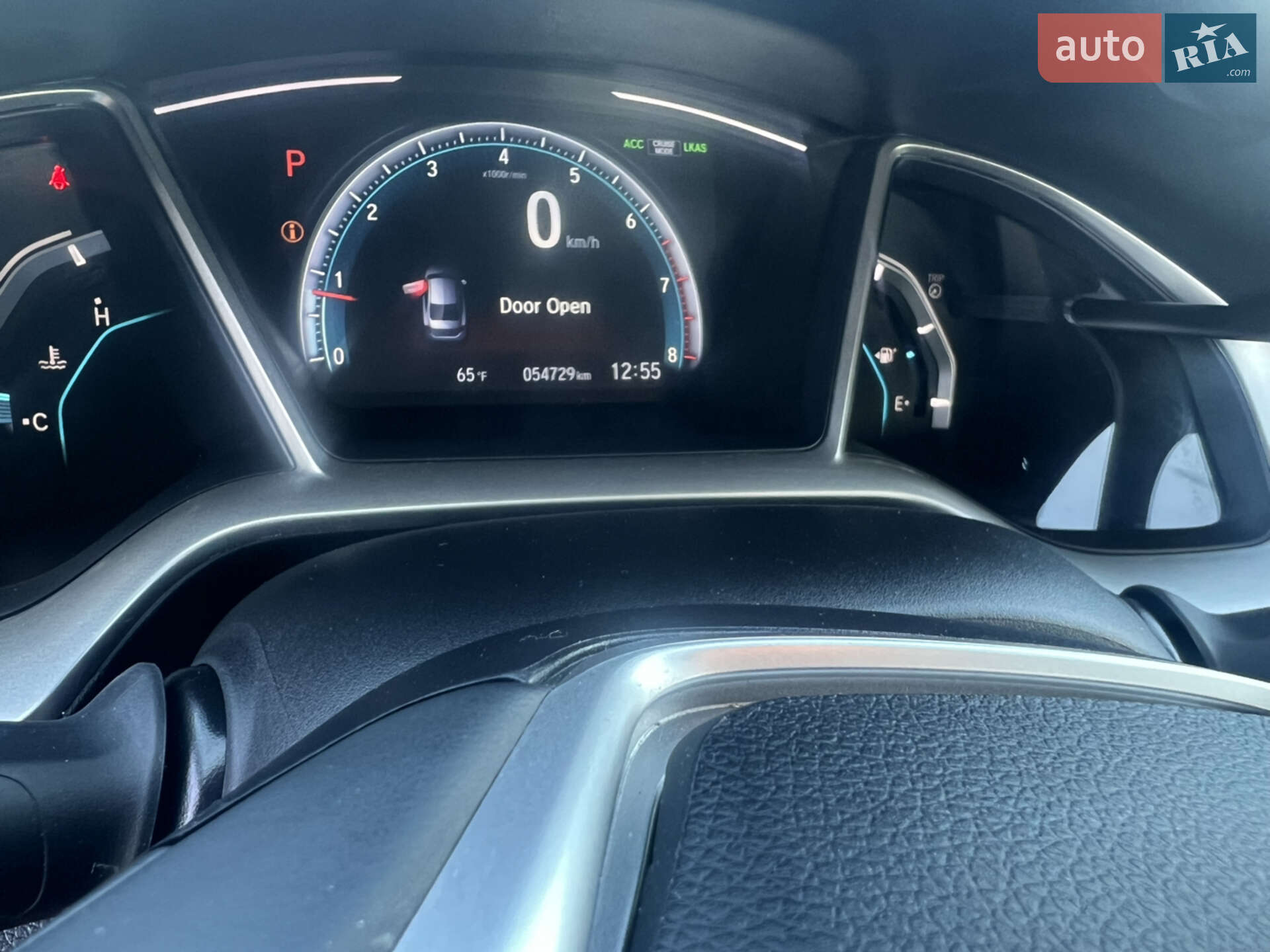 Honda Civic 2019 VIN 19XFC1F93KE206601 фото оголошення 18 з 42