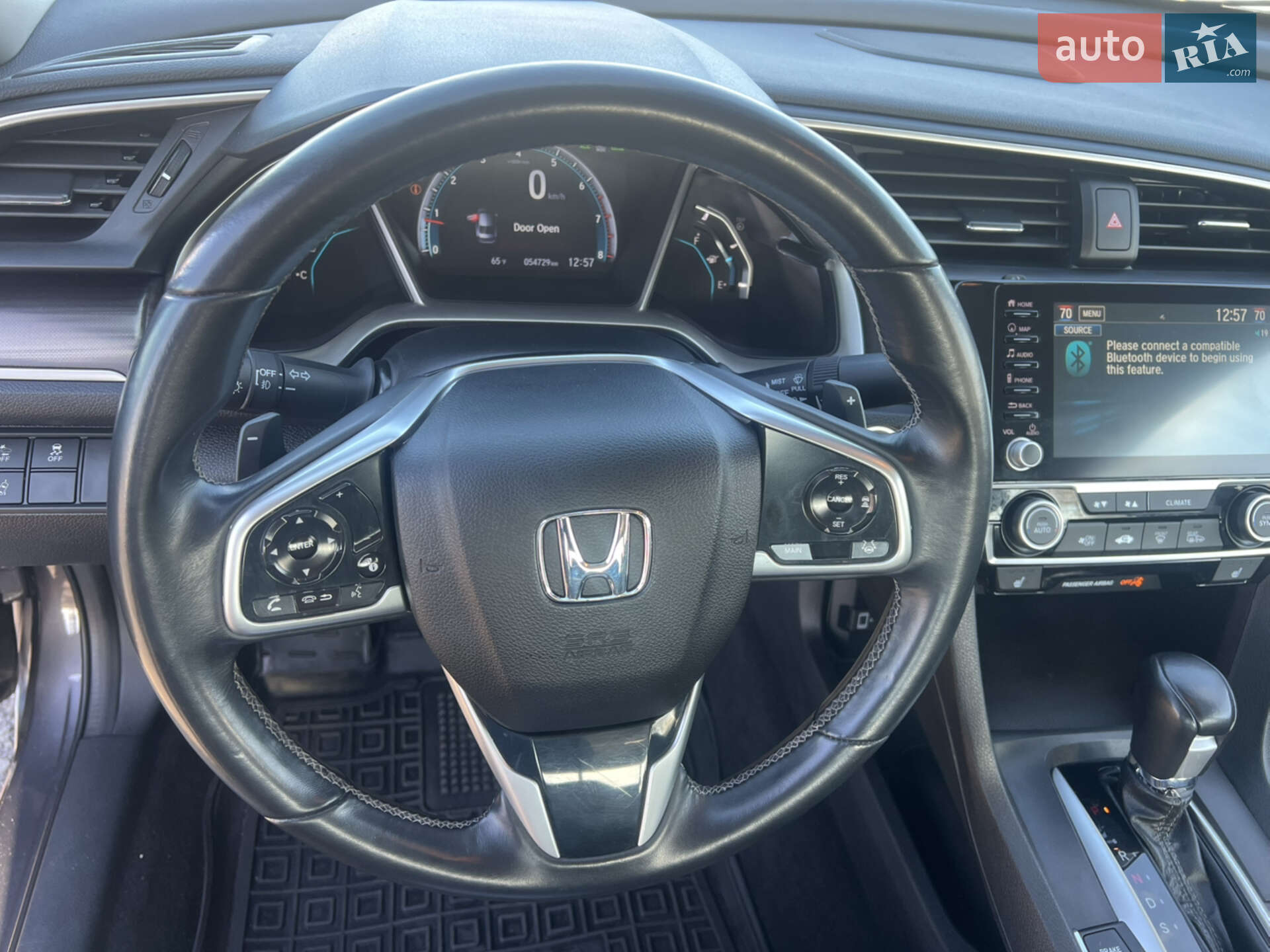 Honda Civic 2019 VIN 19XFC1F93KE206601 фото оголошення 30 з 42