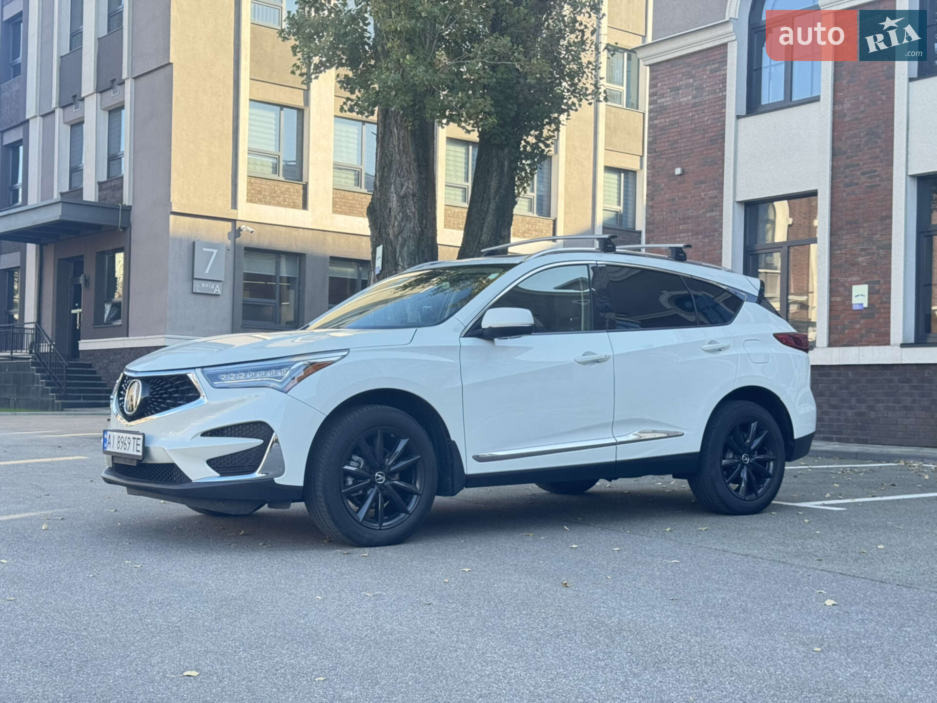 Acura RDX 2018 VIN 5J8TC2H55KL008176 фото оголошення 3 з 59