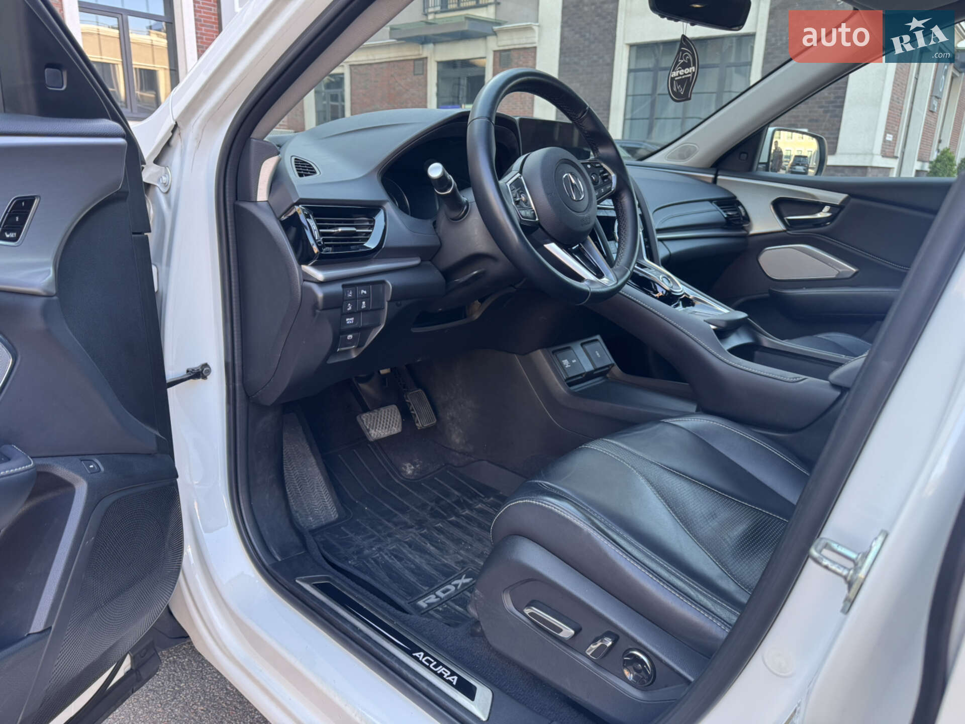 Acura RDX 2018 VIN 5J8TC2H55KL008176 фото оголошення 31 з 59