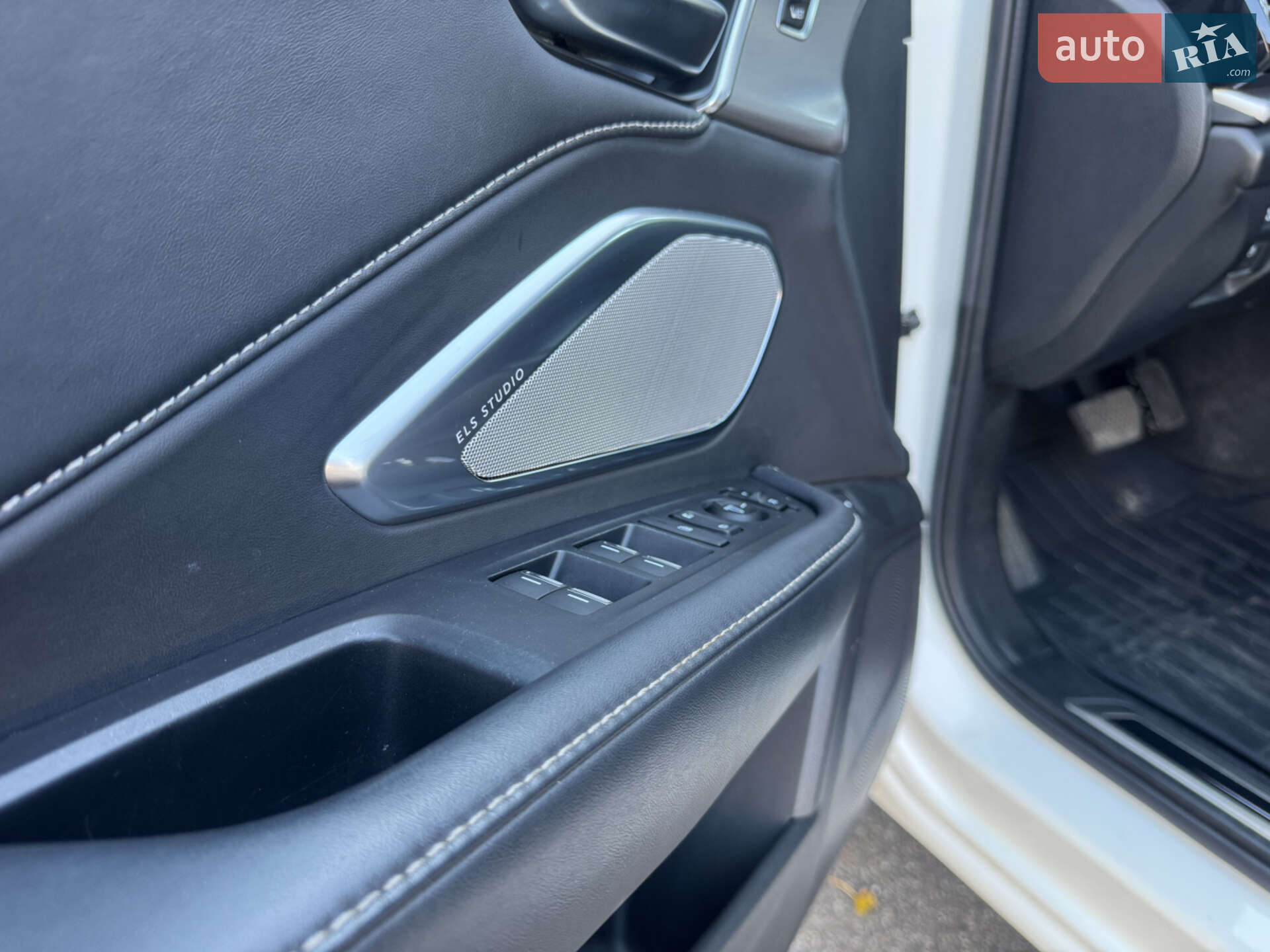 Acura RDX 2018 VIN 5J8TC2H55KL008176 фото оголошення 33 з 59