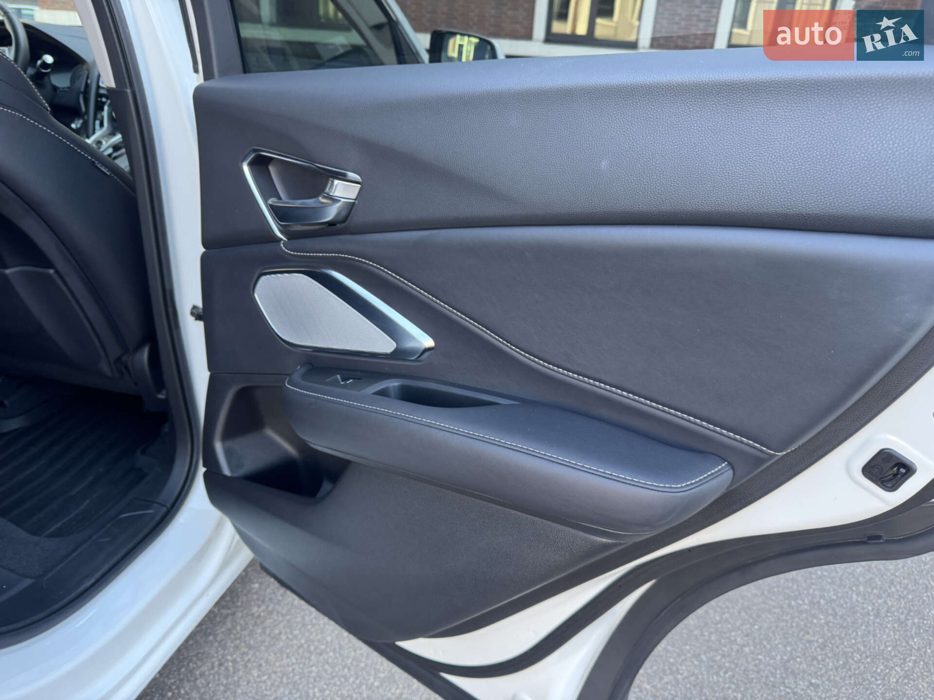 Acura RDX 2018 VIN 5J8TC2H55KL008176 фото оголошення 46 з 59