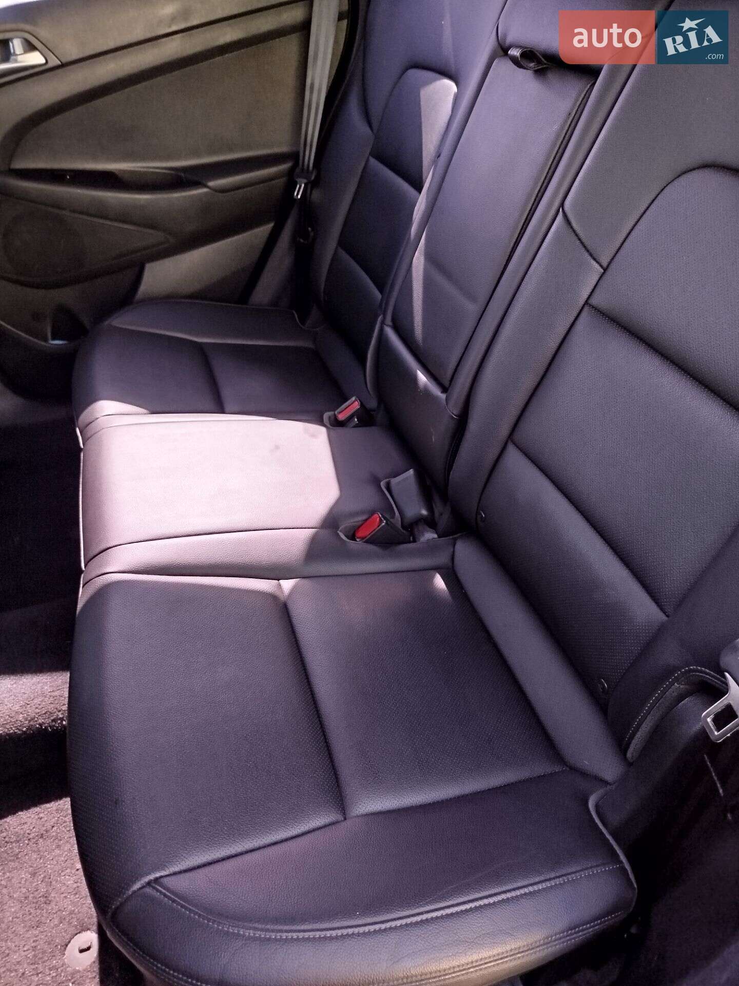 Hyundai Tucson 2016 VIN KMHJ2815GGU203298 фото оголошення 9 з 20