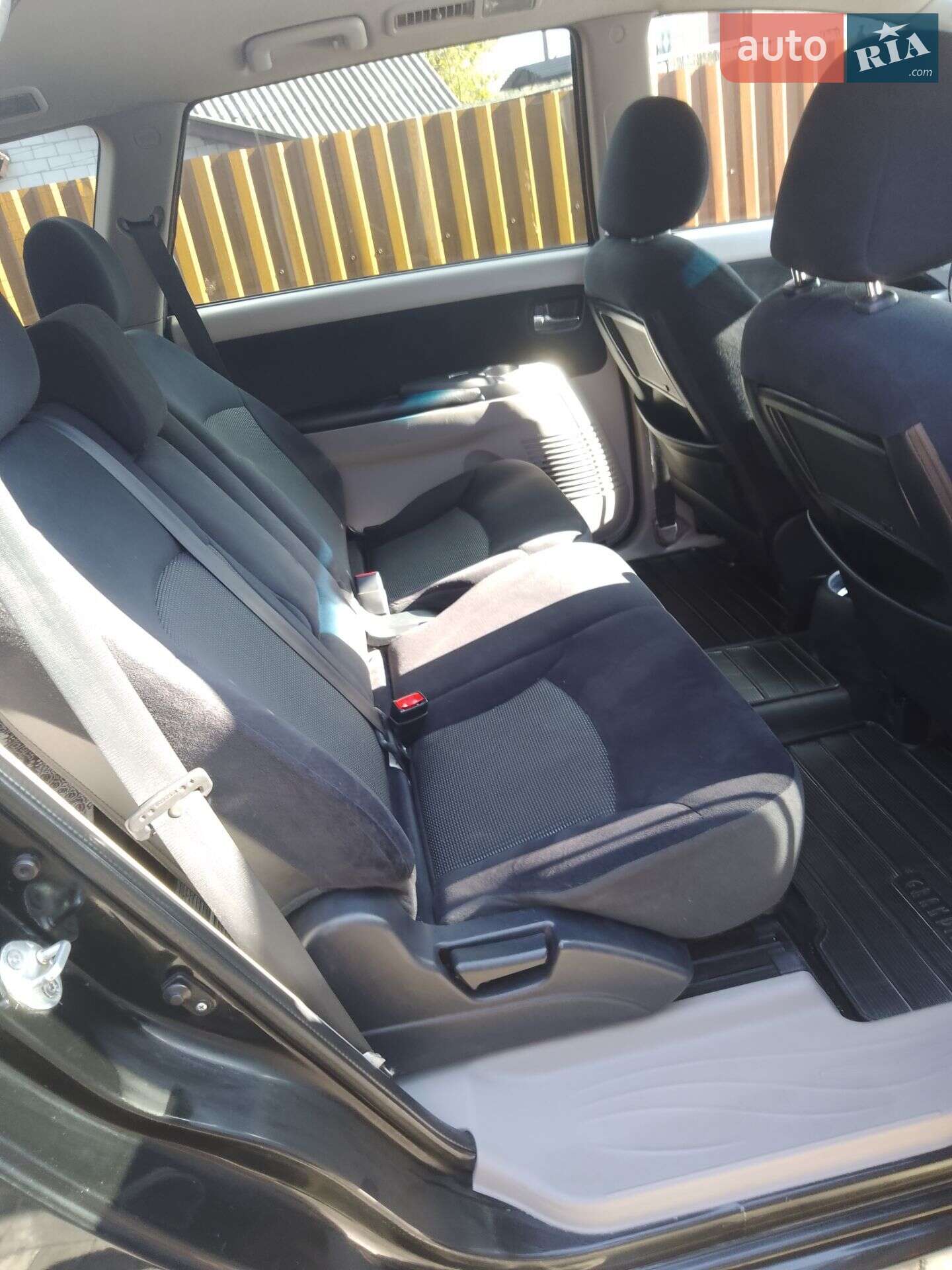 Mitsubishi Grandis 2009 VIN JMBLRNA4W9Z000356 фото оголошення 3 з 9