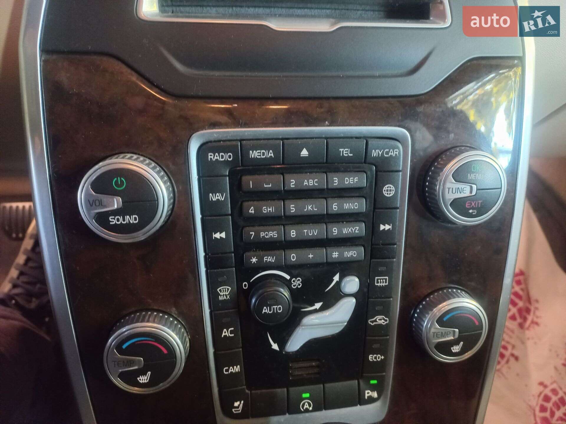 Volvo XC70 2015 VIN YV440MBK6G1244616 фото оголошення 16 з 45