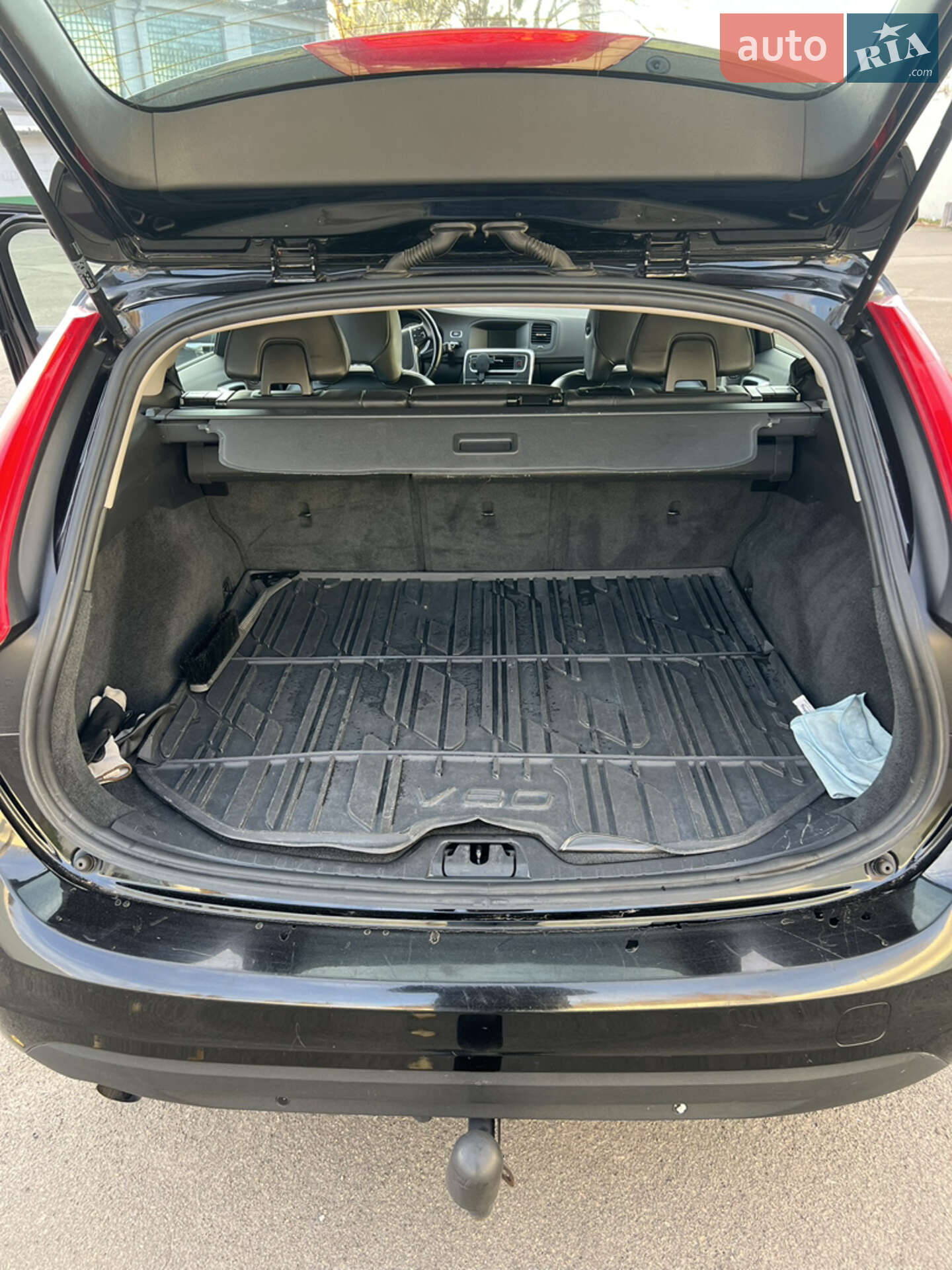 Volvo V60 2011 VIN YV1FW84A1C1051076 фото оголошення 10 з 37
