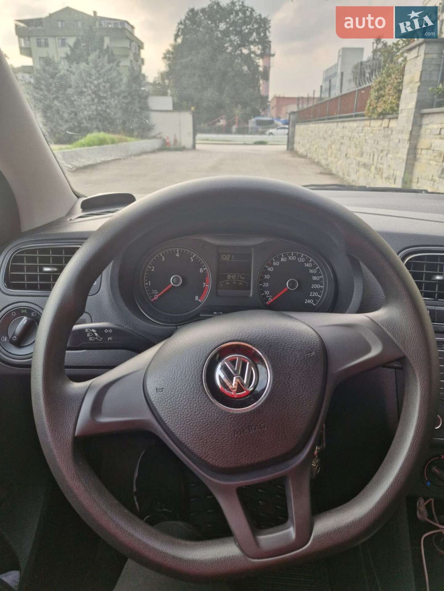 Volkswagen Polo 2016 VIN XW8ZZZ61ZGG039024 фото оголошення 3 з 11