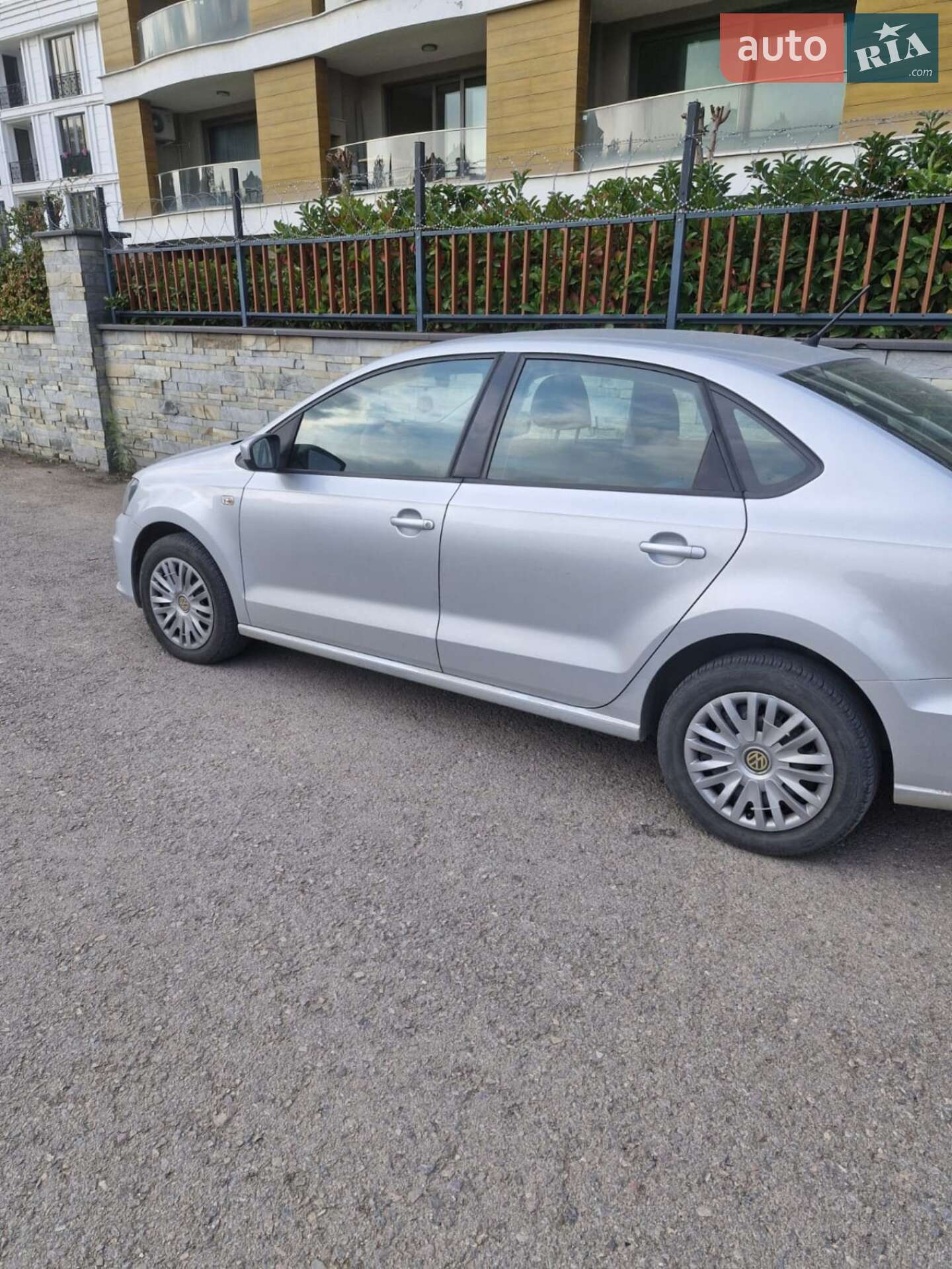 Volkswagen Polo 2016 VIN XW8ZZZ61ZGG039024 фото оголошення 7 з 11