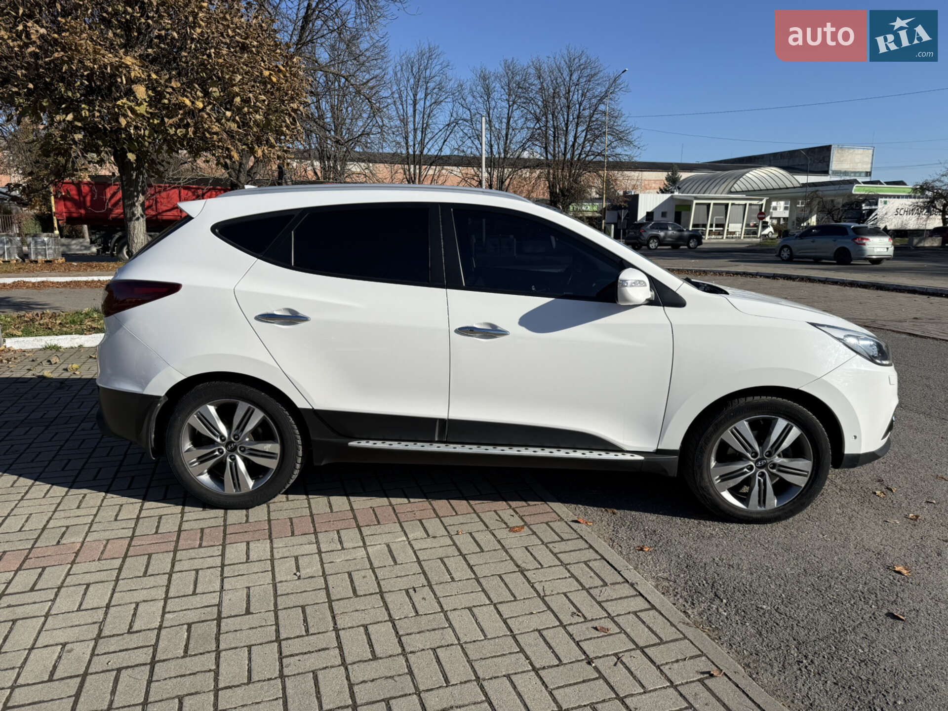 Hyundai ix35 2014 VIN TMAJU81VDFJ707147 фото оголошення 2 з 10