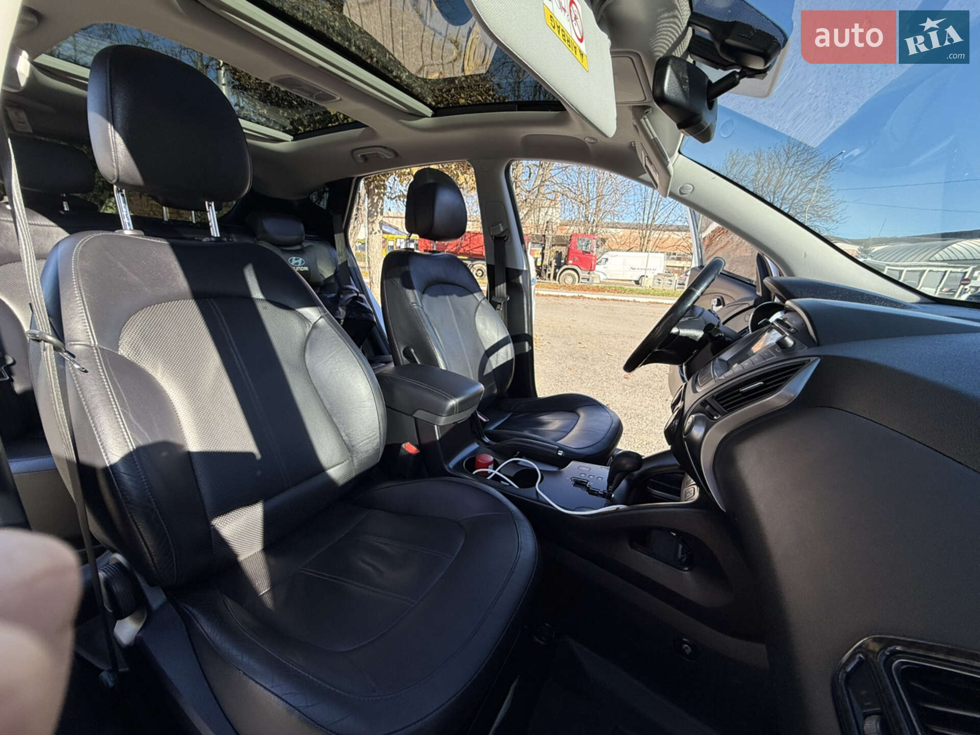 Hyundai ix35 2014 VIN TMAJU81VDFJ707147 фото оголошення 5 з 10