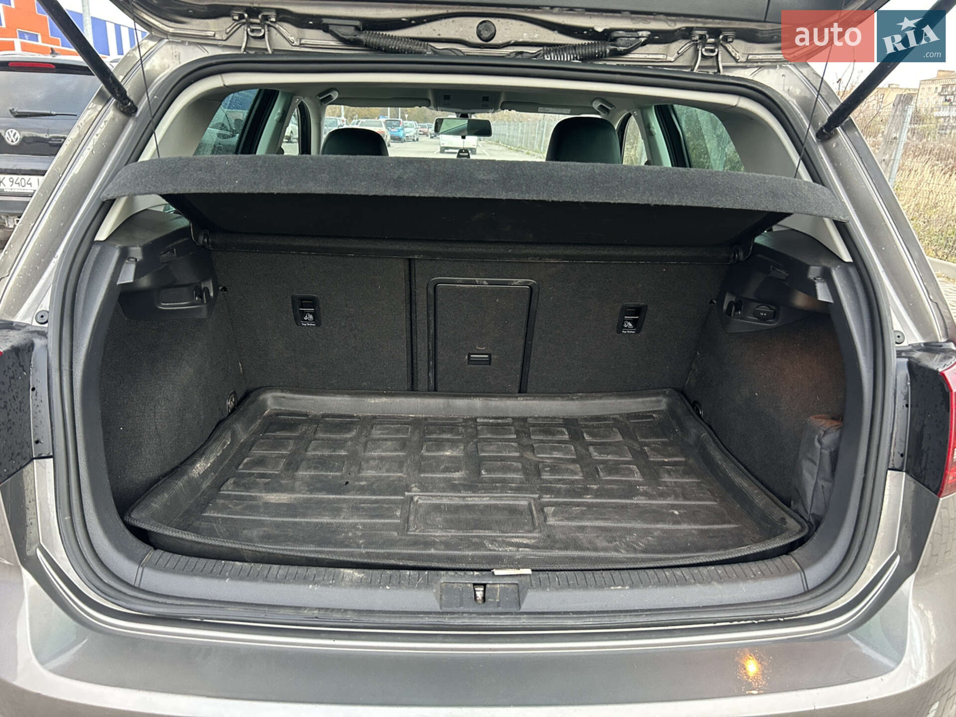 Volkswagen e-Golf 2014 VIN WVWZZZAUZFW905958 фото оголошення 11 з 18