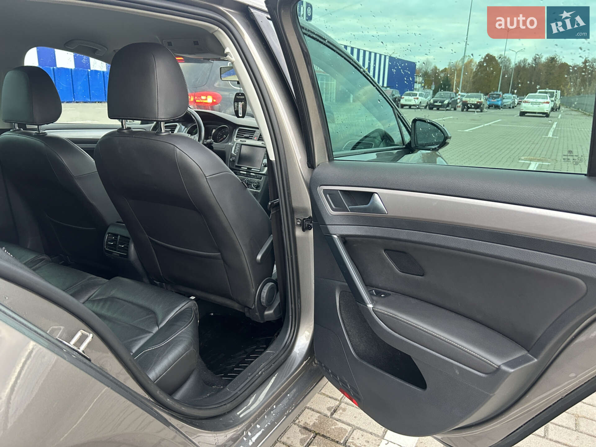 Volkswagen e-Golf 2014 VIN WVWZZZAUZFW905958 фото оголошення 13 з 18