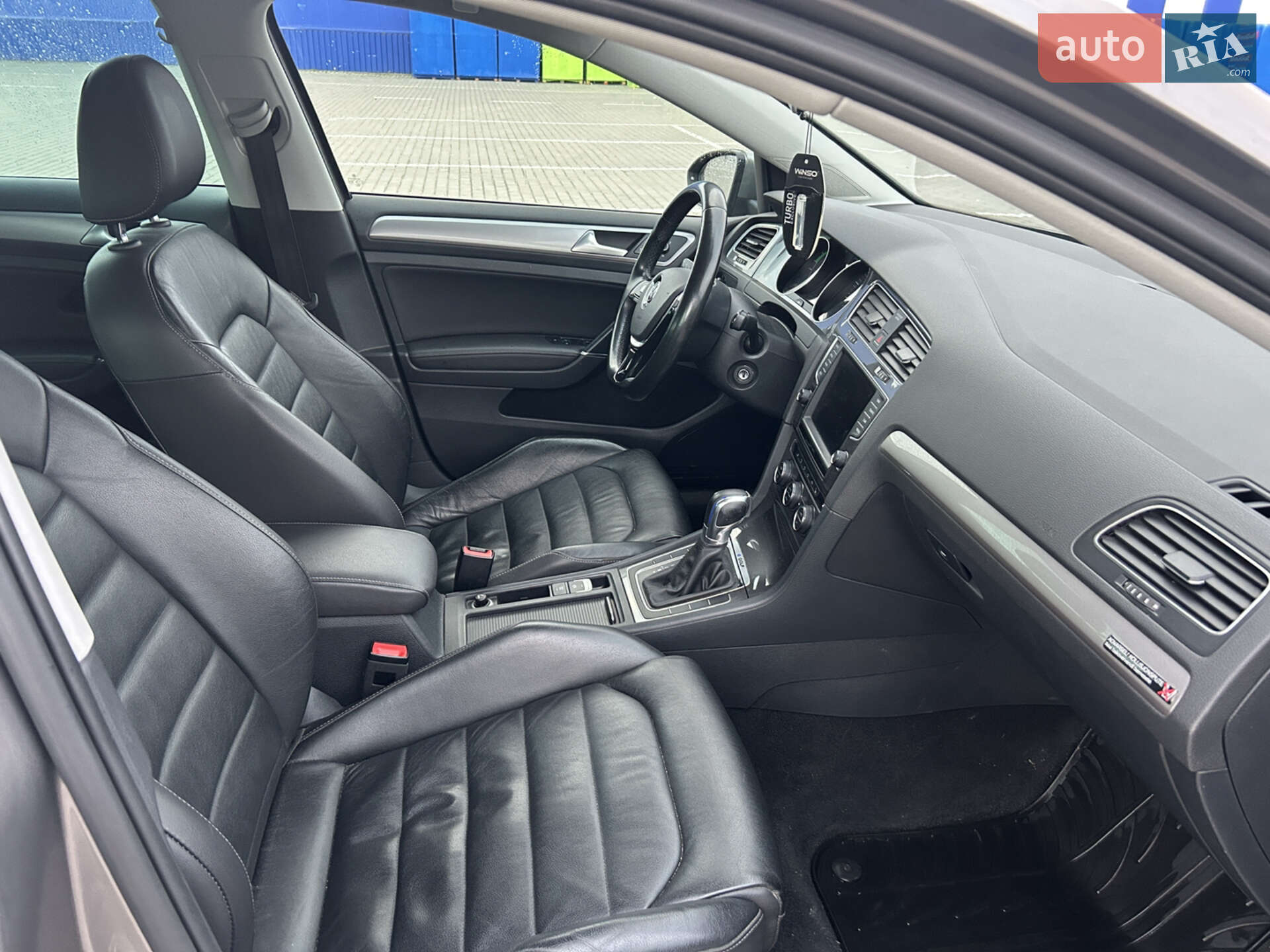 Volkswagen e-Golf 2014 VIN WVWZZZAUZFW905958 фото оголошення 14 з 18