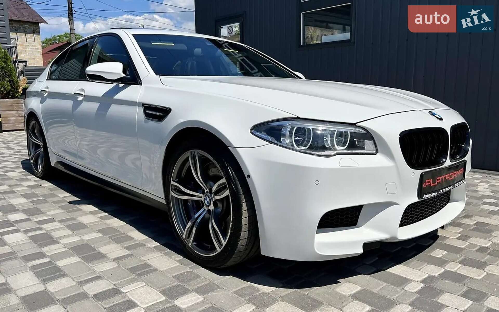 BMW M5 2014 VIN WBSFV9C57ED593775 фото оголошення 2 з 23