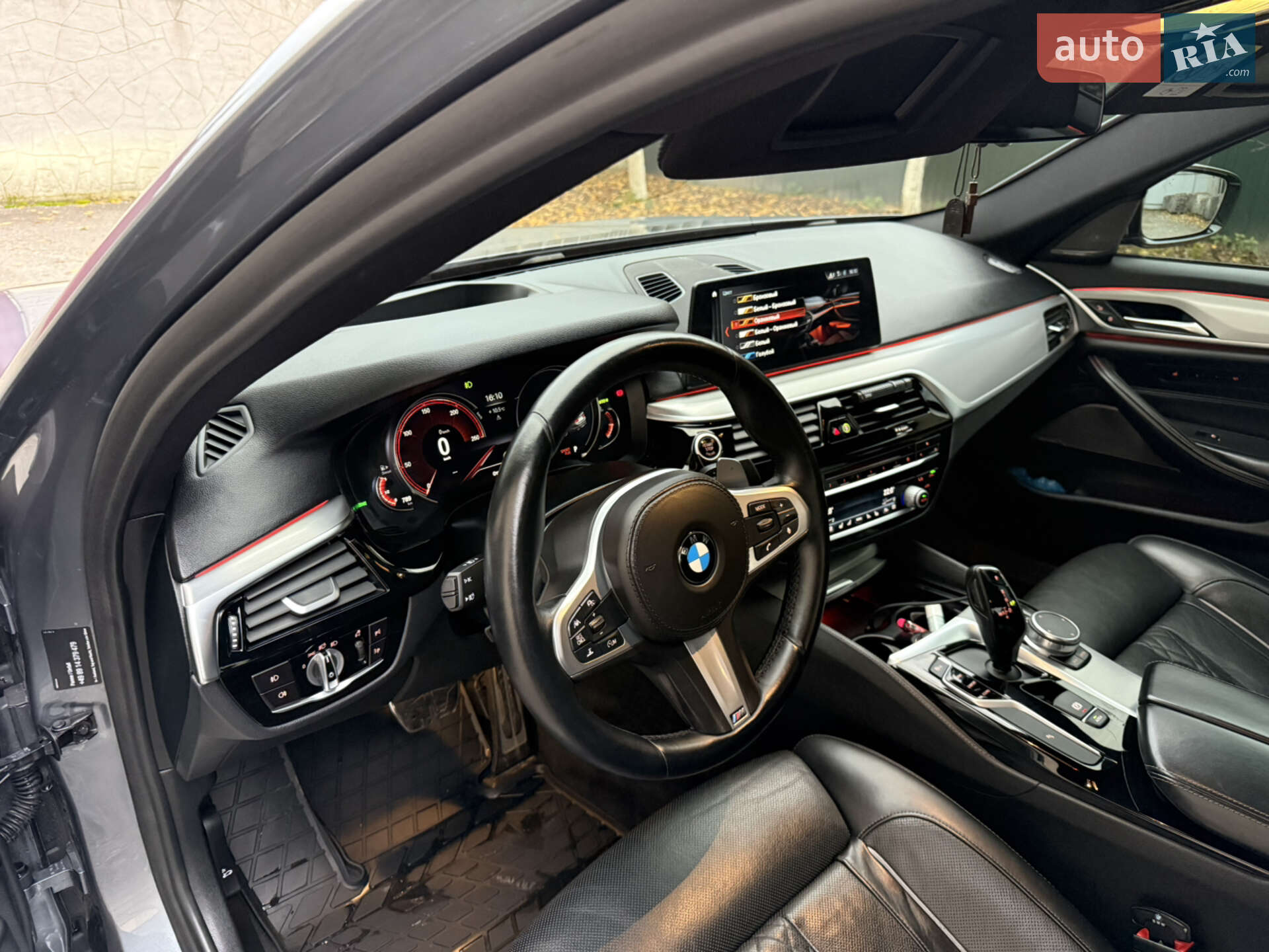 BMW 5 Series 2018 VIN WBAJD51060BL19442 фото оголошення 38 з 61