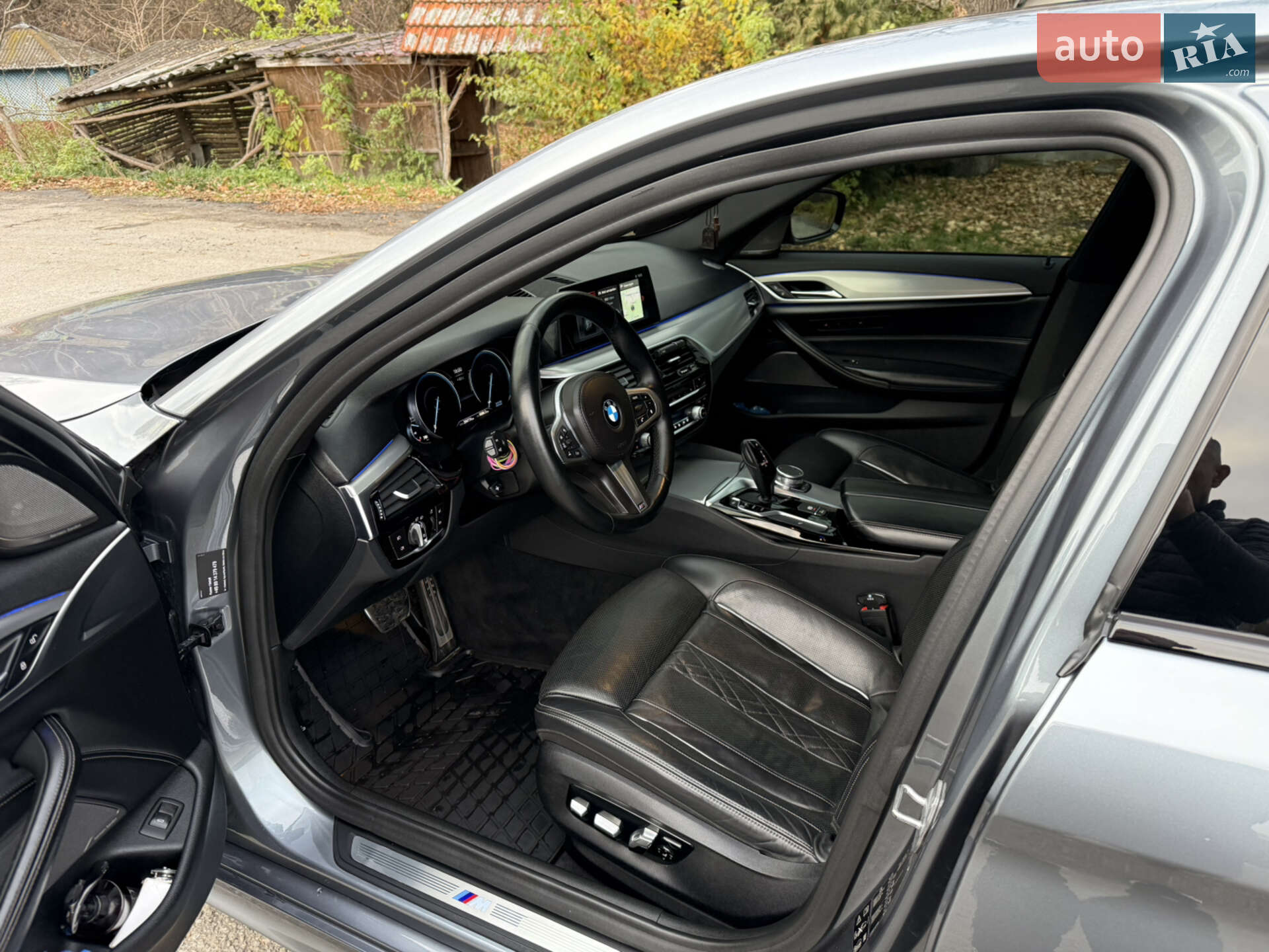 BMW 5 Series 2018 VIN WBAJD51060BL19442 фото оголошення 42 з 61