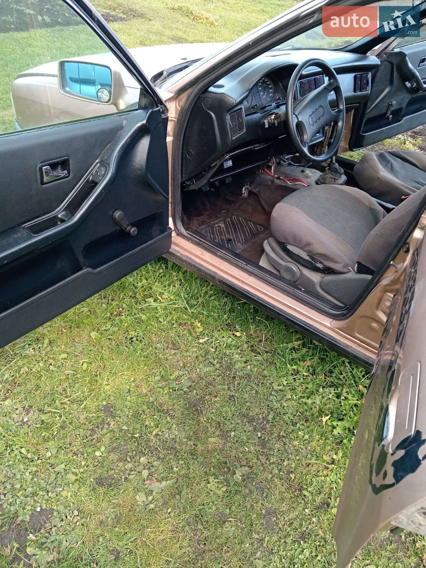Audi 80 1987 VIN WAUZZZ89ZHA393443 фото оголошення 6 з 16