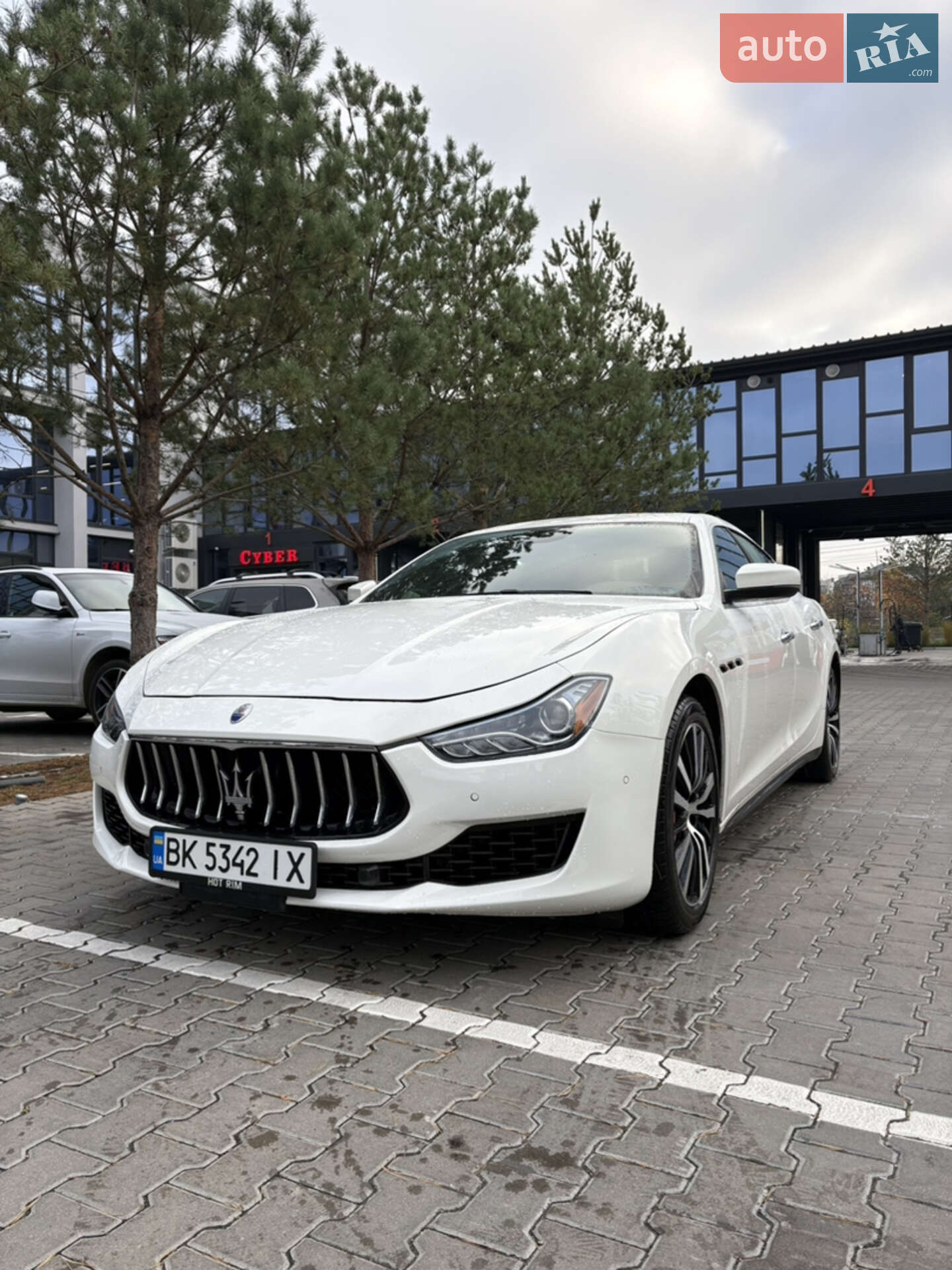 Maserati Ghibli 2018 VIN ZAM57YTA4J1300846 фото оголошення 4 з 21