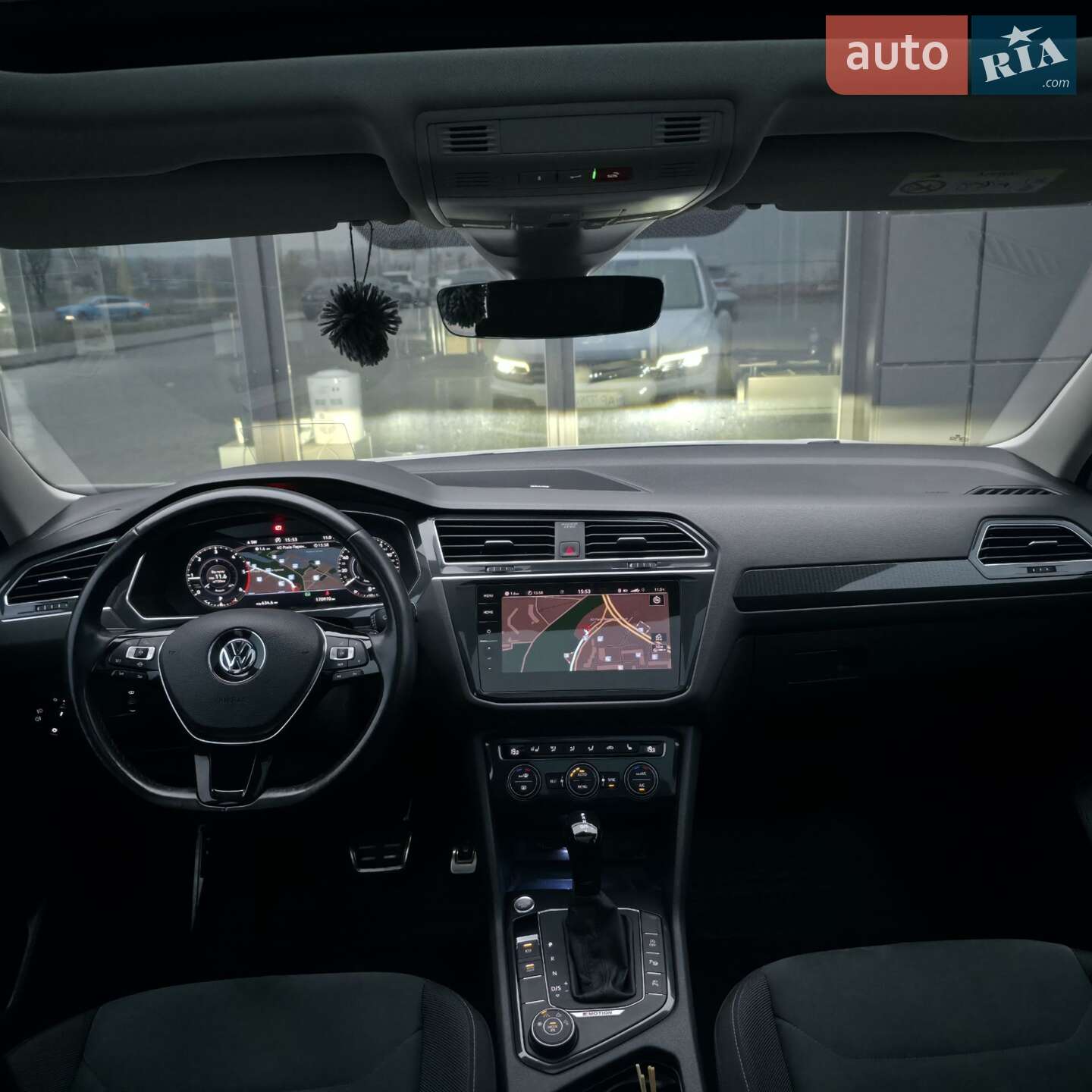 Volkswagen Tiguan 2018 VIN WVGZZZ5NZKM069406 фото оголошення 12 з 35