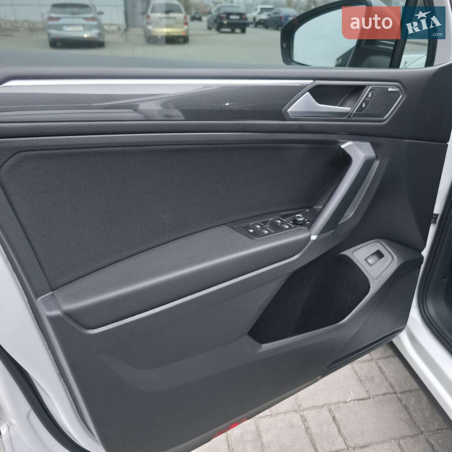 Volkswagen Tiguan 2018 VIN WVGZZZ5NZKM069406 фото оголошення 22 з 35
