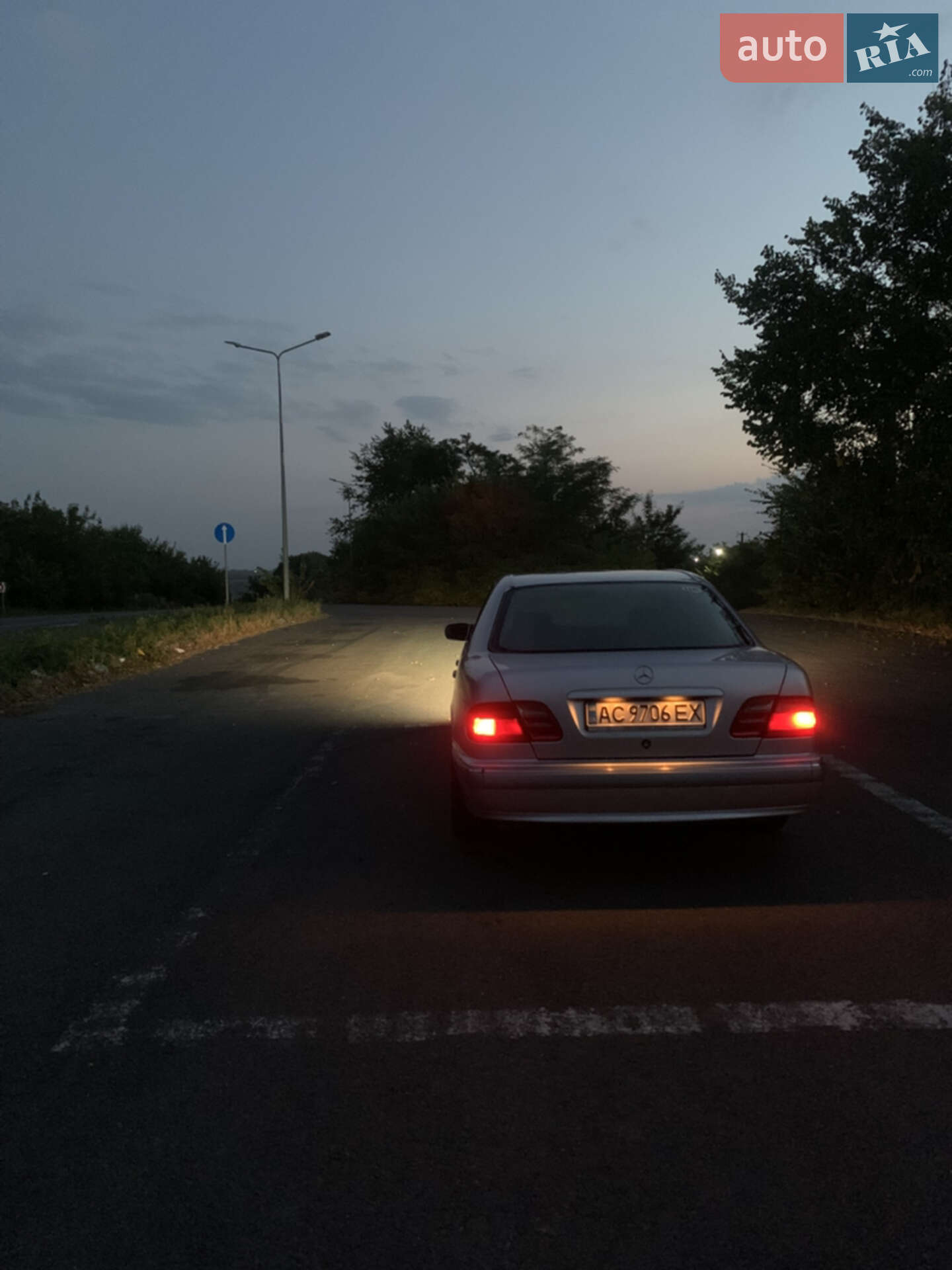 Mercedes-Benz E-Class 2000 VIN WDB2100261B104163 фото оголошення 10 з 15