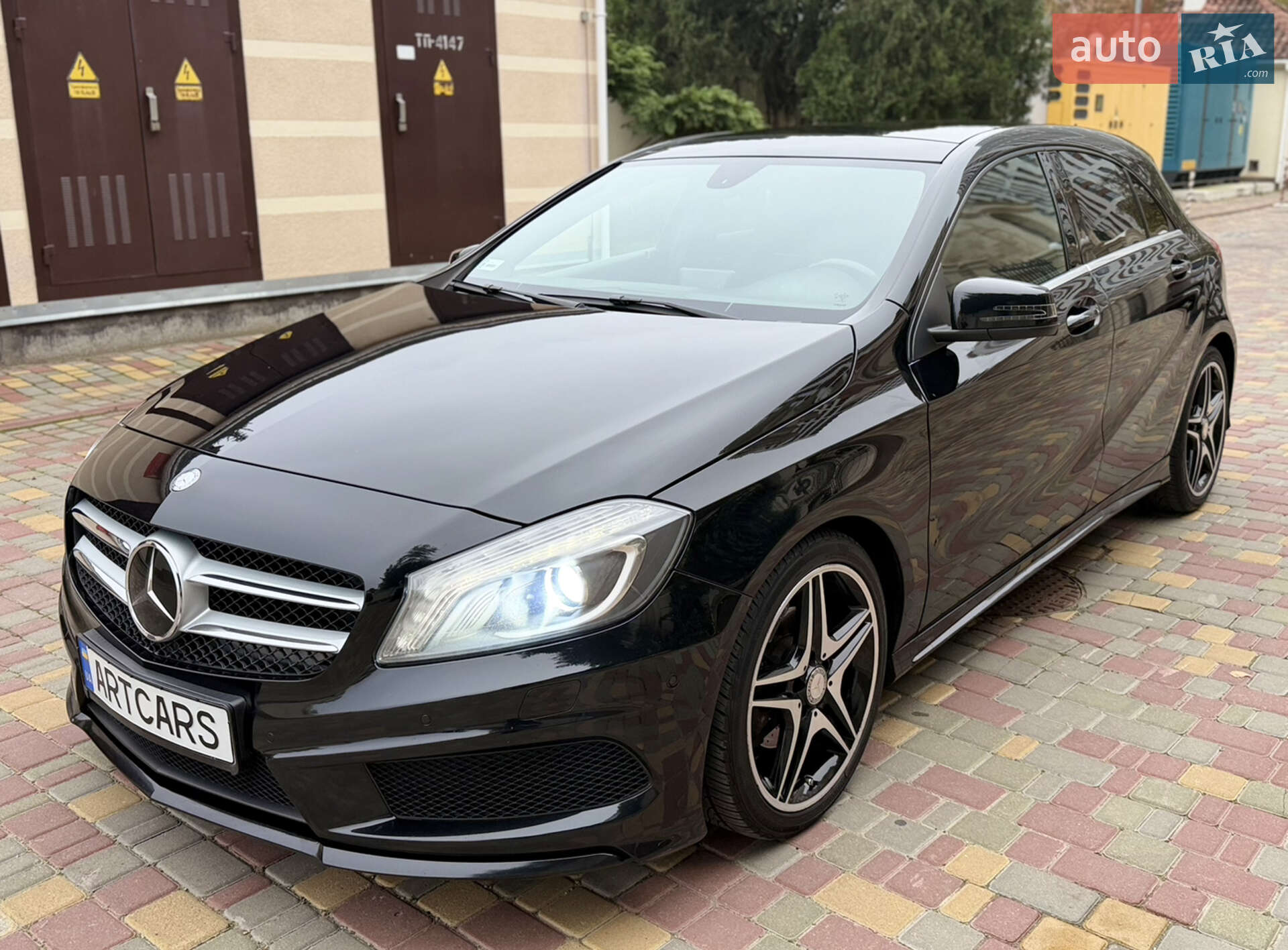 Mercedes-Benz A-Class 2015 VIN WDD1760421J404587 фото оголошення 3 з 14