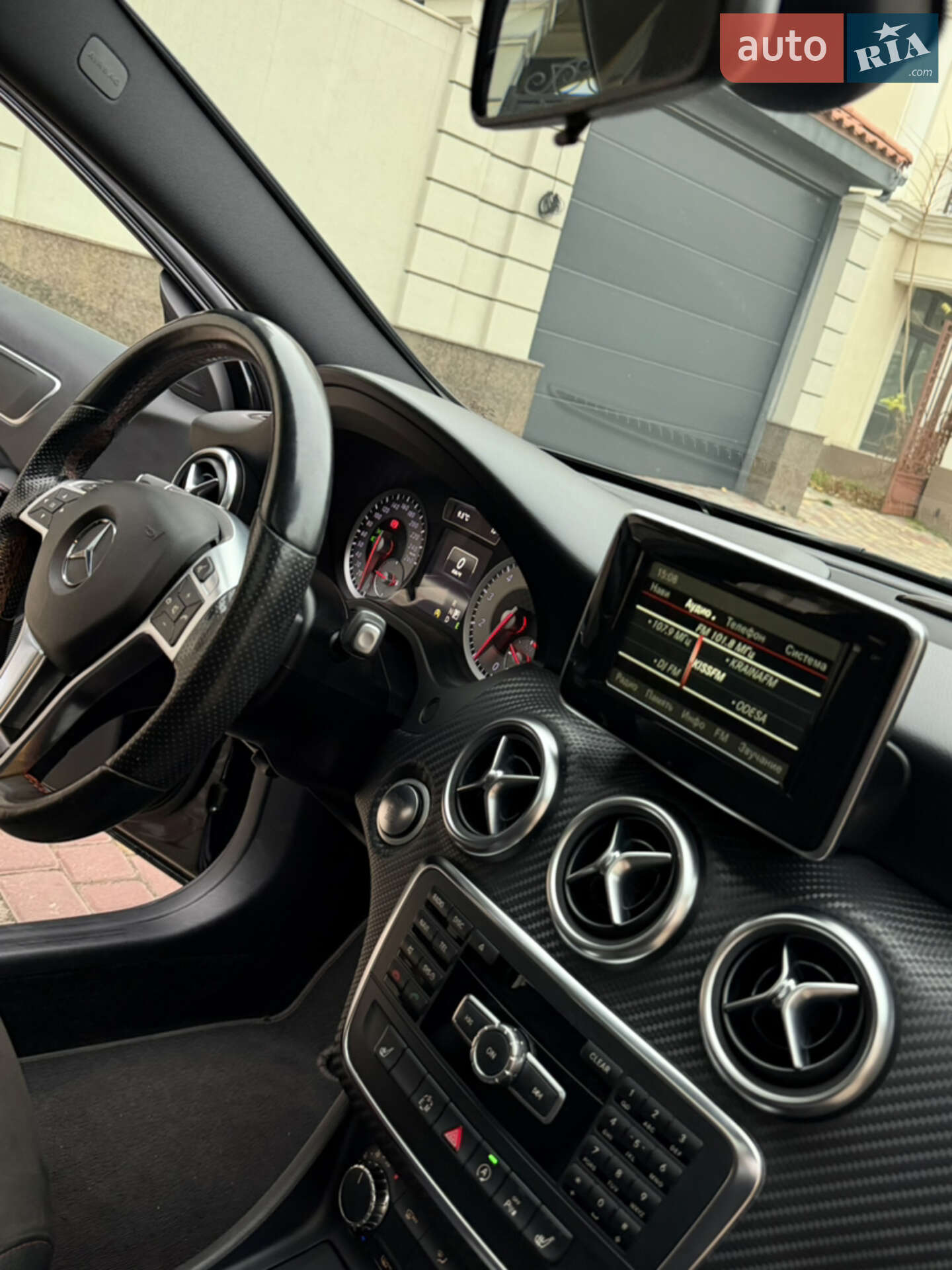 Mercedes-Benz A-Class 2015 VIN WDD1760421J404587 фото оголошення 11 з 14