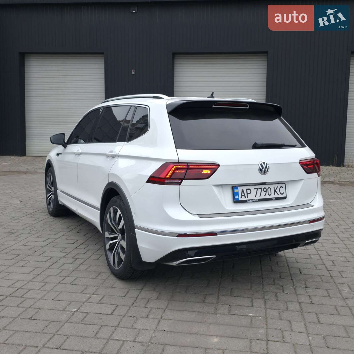 Volkswagen Tiguan 2018 VIN WVGZZZ5NZKM069406 фото оголошення 19 з 69