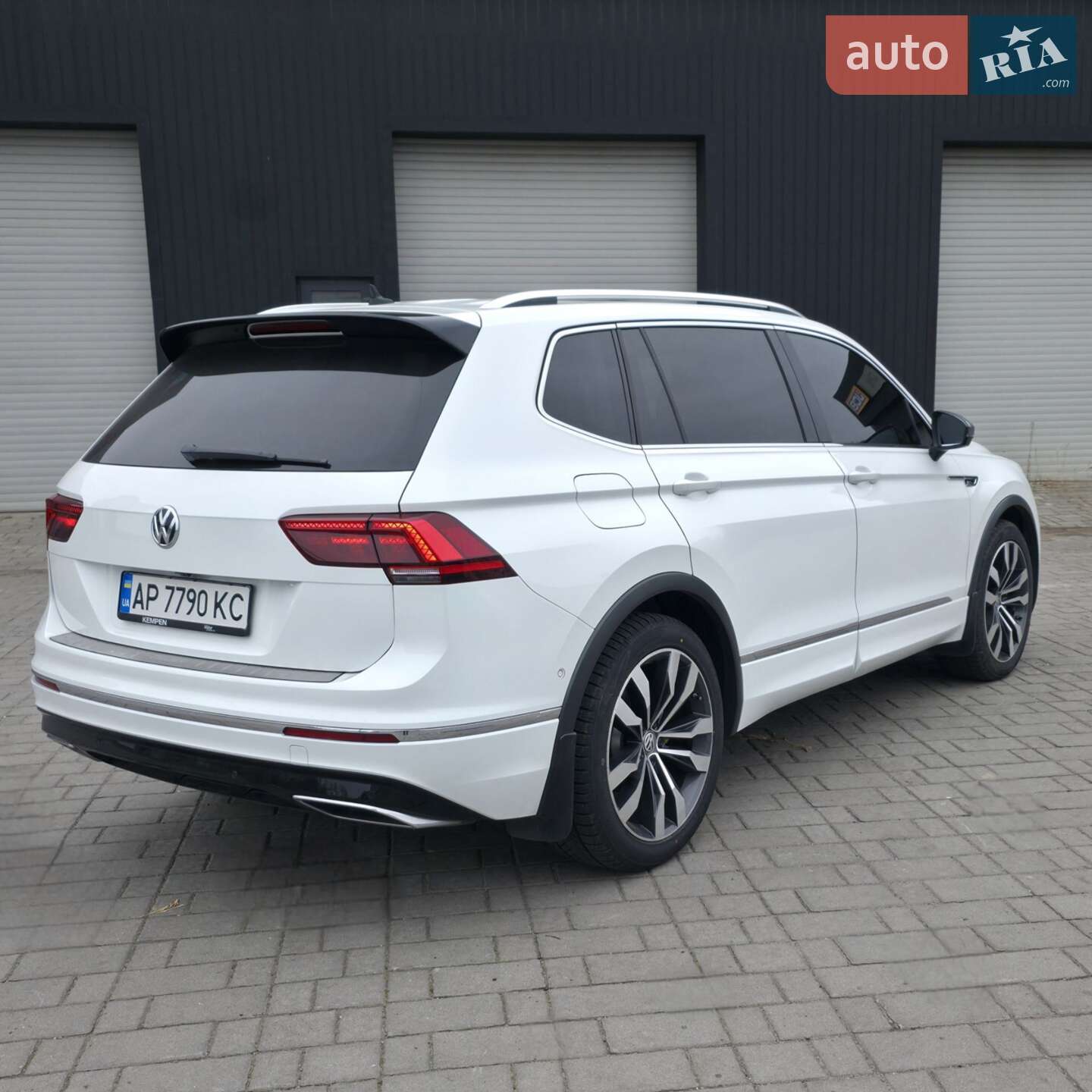 Volkswagen Tiguan 2018 VIN WVGZZZ5NZKM069406 фото оголошення 20 з 69