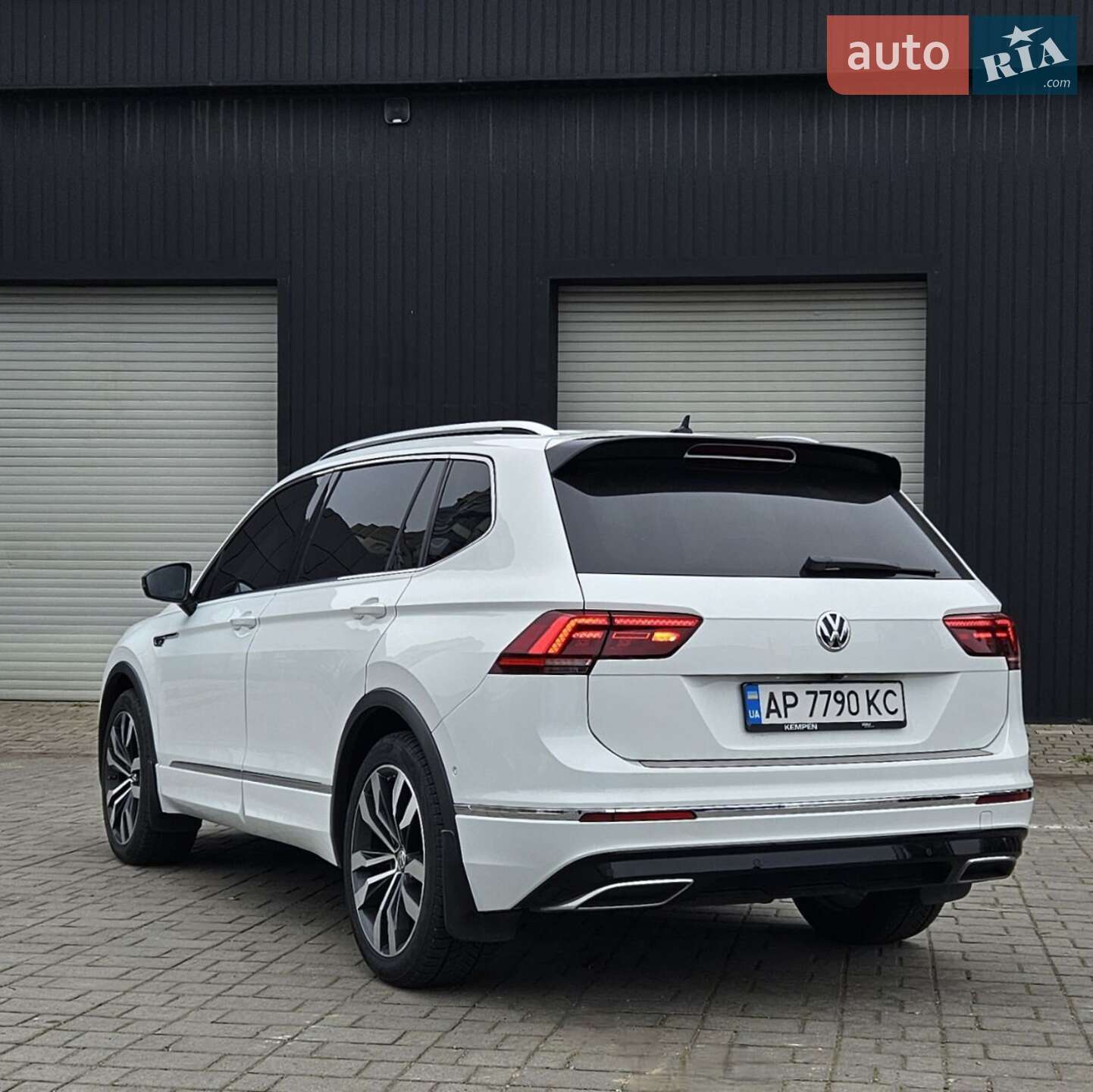 Volkswagen Tiguan 2018 VIN WVGZZZ5NZKM069406 фото оголошення 25 з 69
