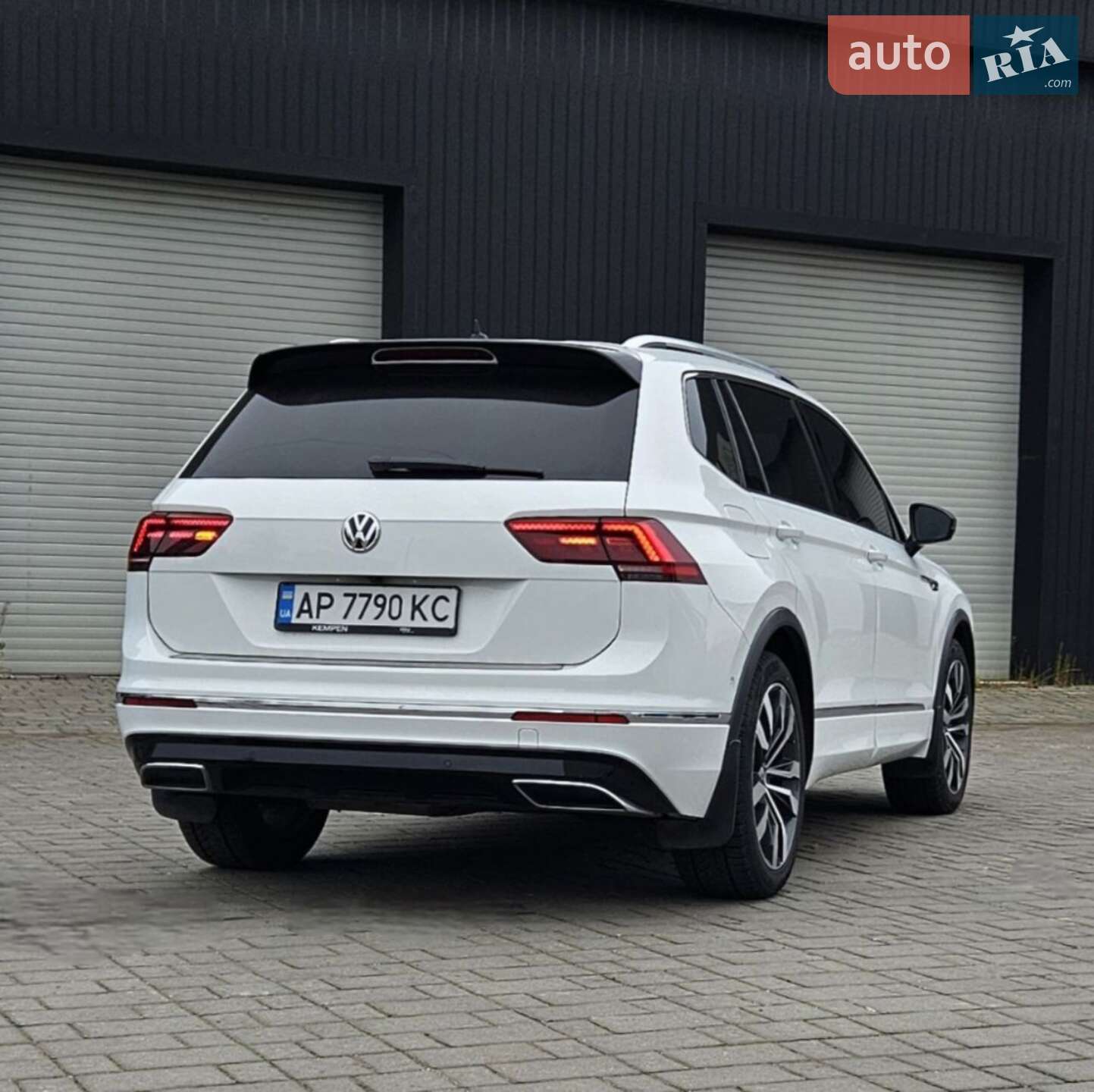 Volkswagen Tiguan 2018 VIN WVGZZZ5NZKM069406 фото оголошення 27 з 69