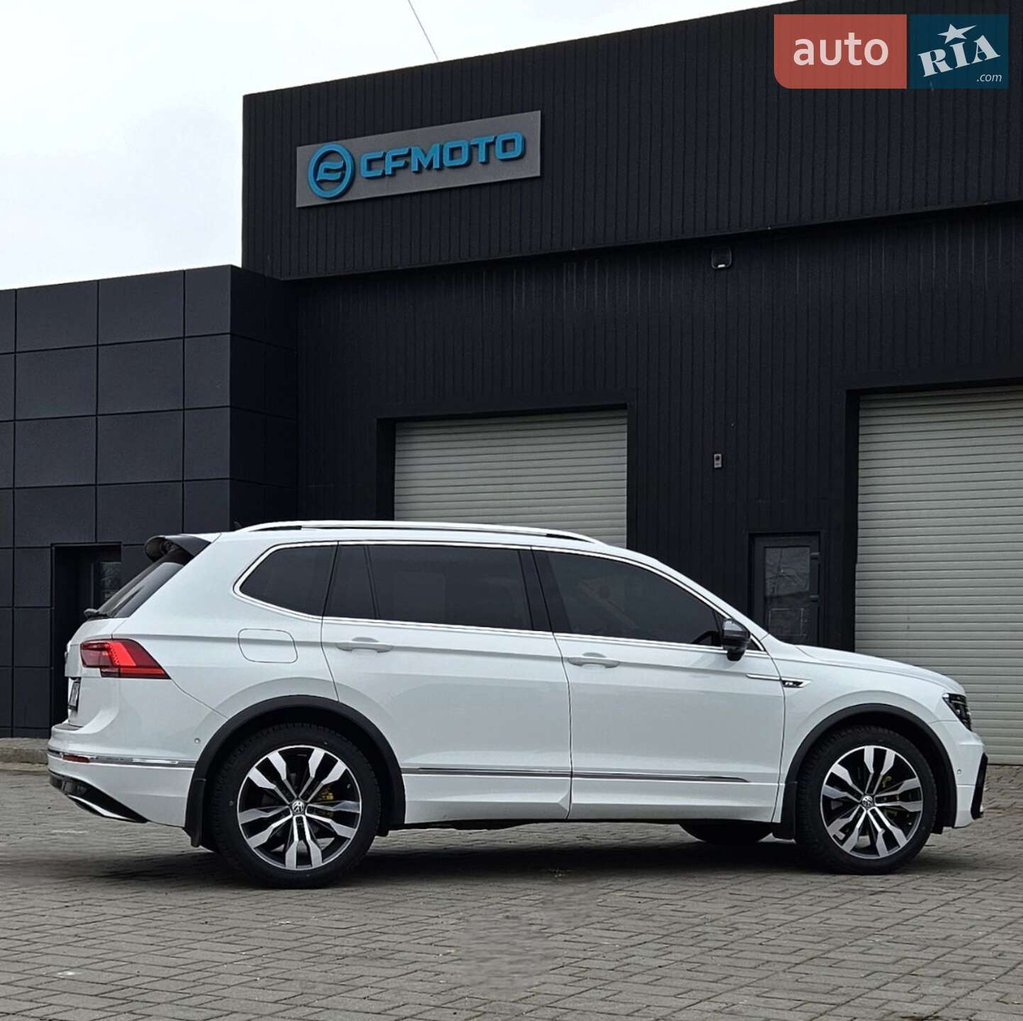 Volkswagen Tiguan 2018 VIN WVGZZZ5NZKM069406 фото оголошення 30 з 69