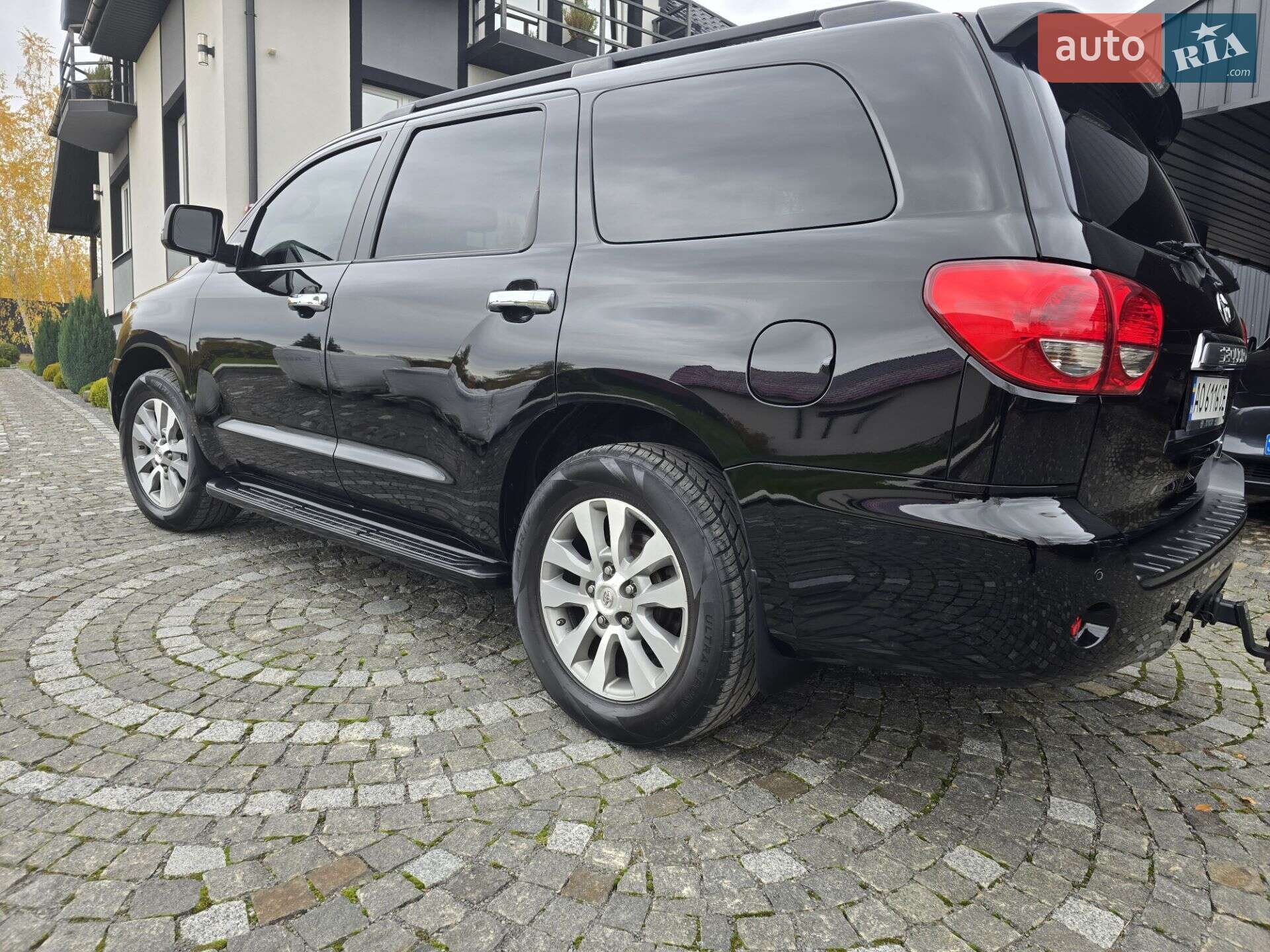 Toyota Sequoia 2016 VIN 5TDJY5G11GS144804 фото оголошення 6 з 92