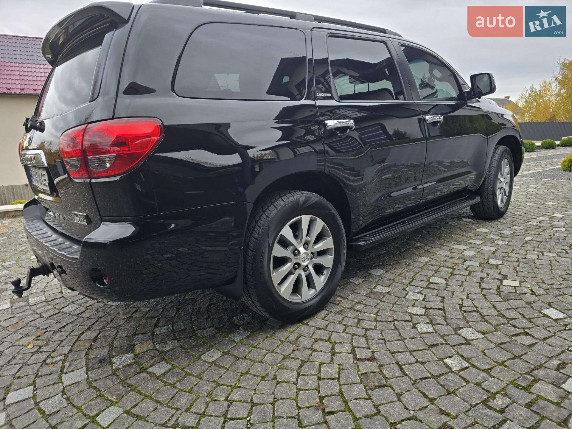 Toyota Sequoia 2016 VIN 5TDJY5G11GS144804 фото оголошення 11 з 92