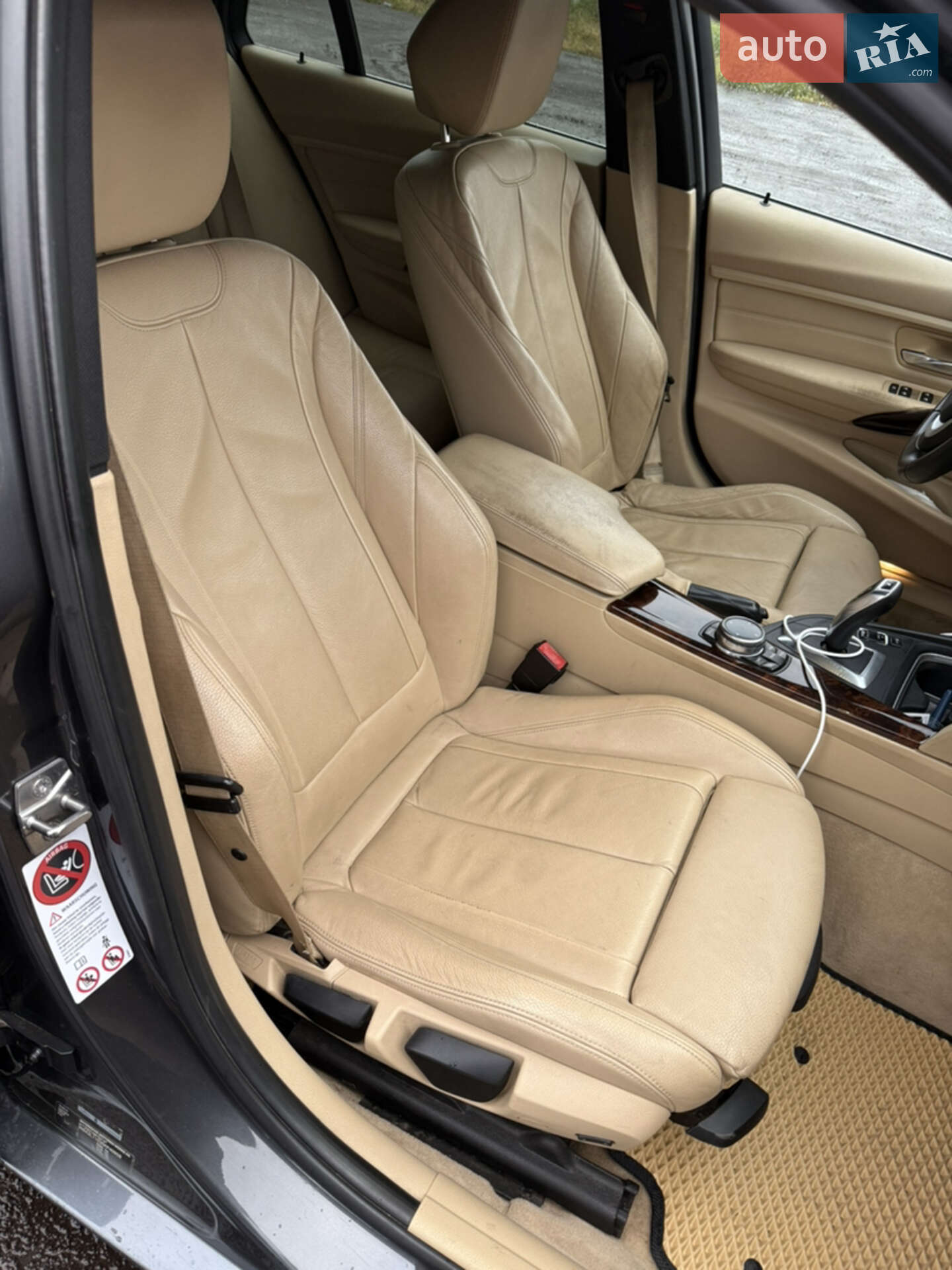 BMW 3 Series 2013 VIN WBA3L11030KP40958 фото оголошення 5 з 7