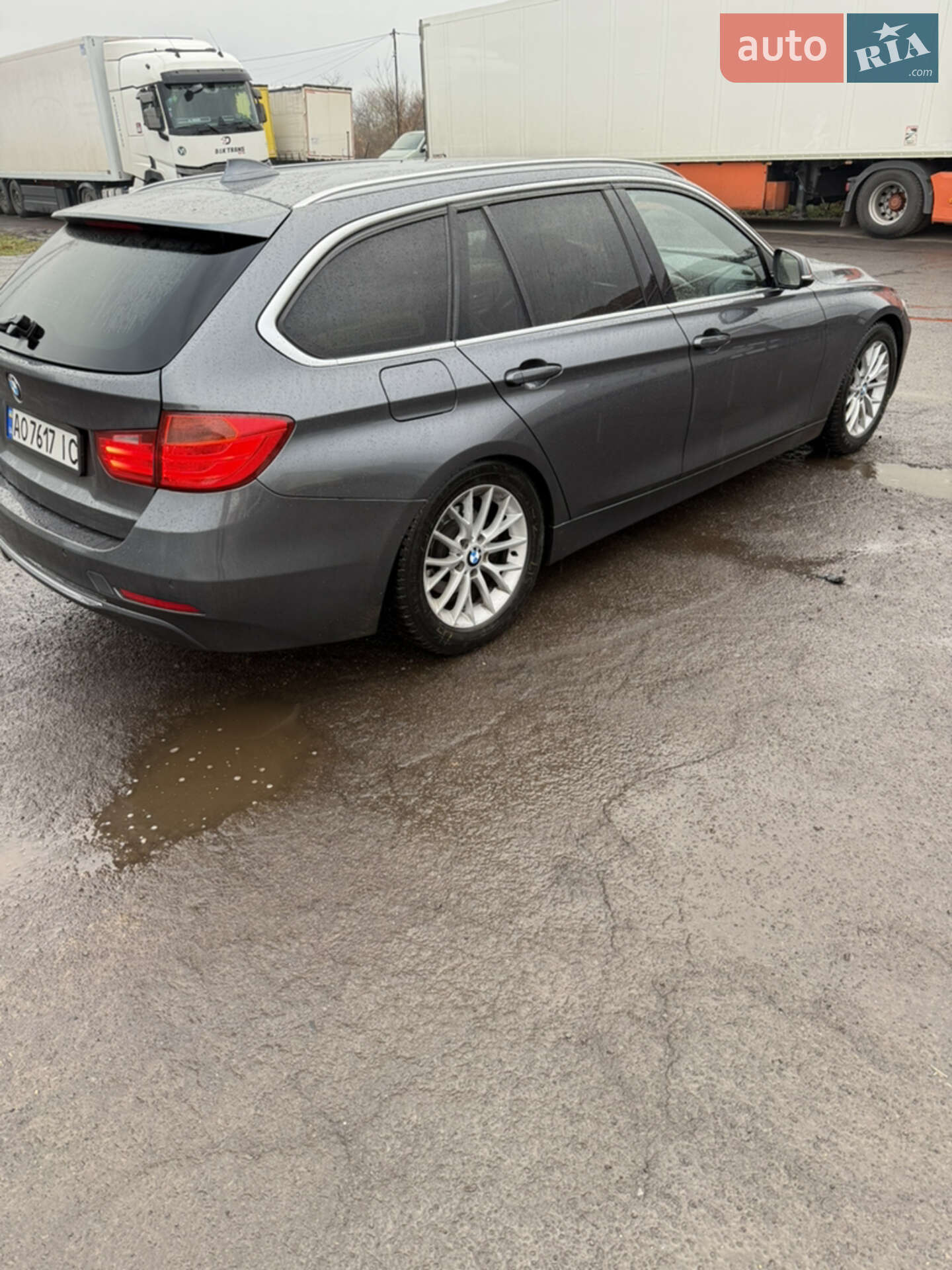 BMW 3 Series 2013 VIN WBA3L11030KP40958 фото оголошення 4 з 7