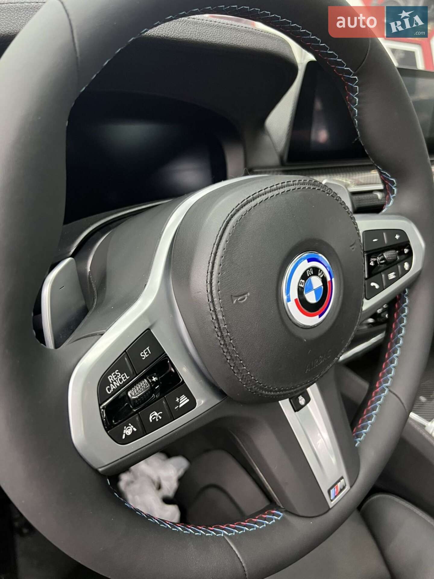 BMW 5 Series 2019 VIN WBAJS7C01LBN96485 фото оголошення 2 з 14