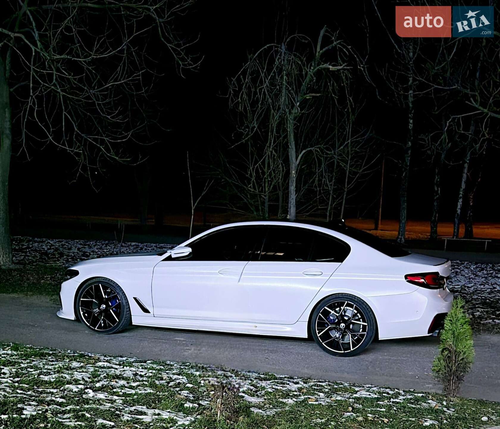 BMW 5 Series 2019 VIN WBAJS7C01LBN96485 фото оголошення 11 з 14