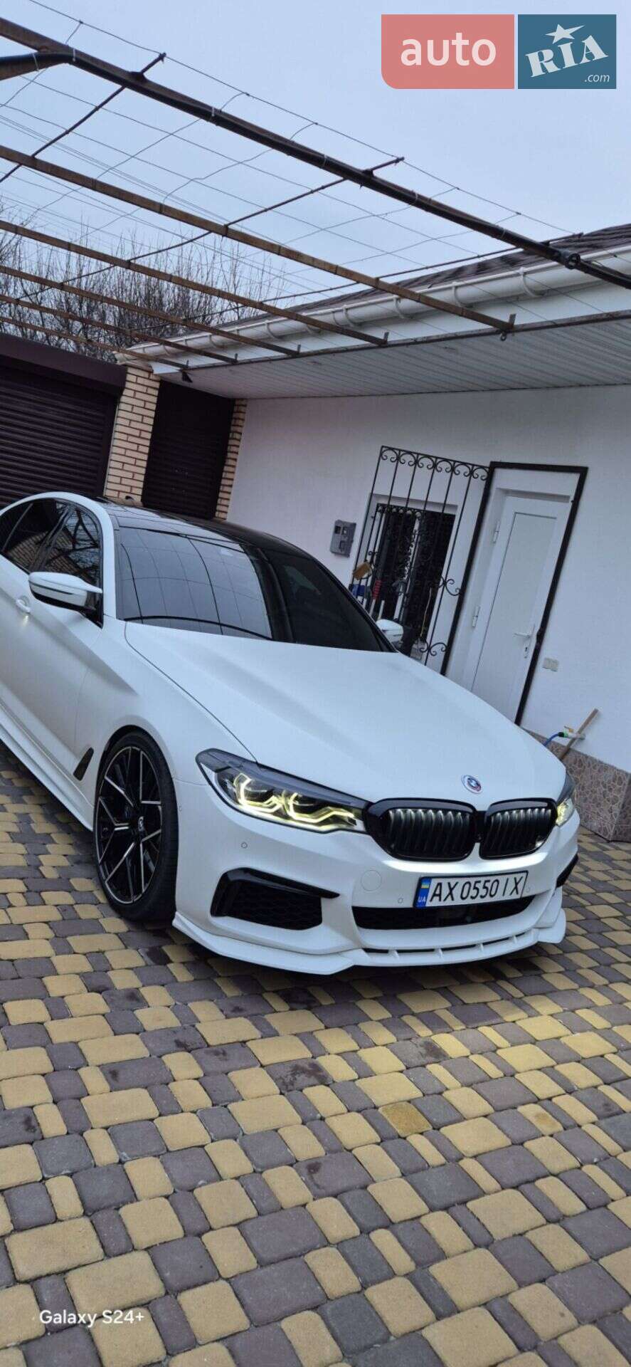 BMW 5 Series 2019 VIN WBAJS7C01LBN96485 фото оголошення 12 з 14