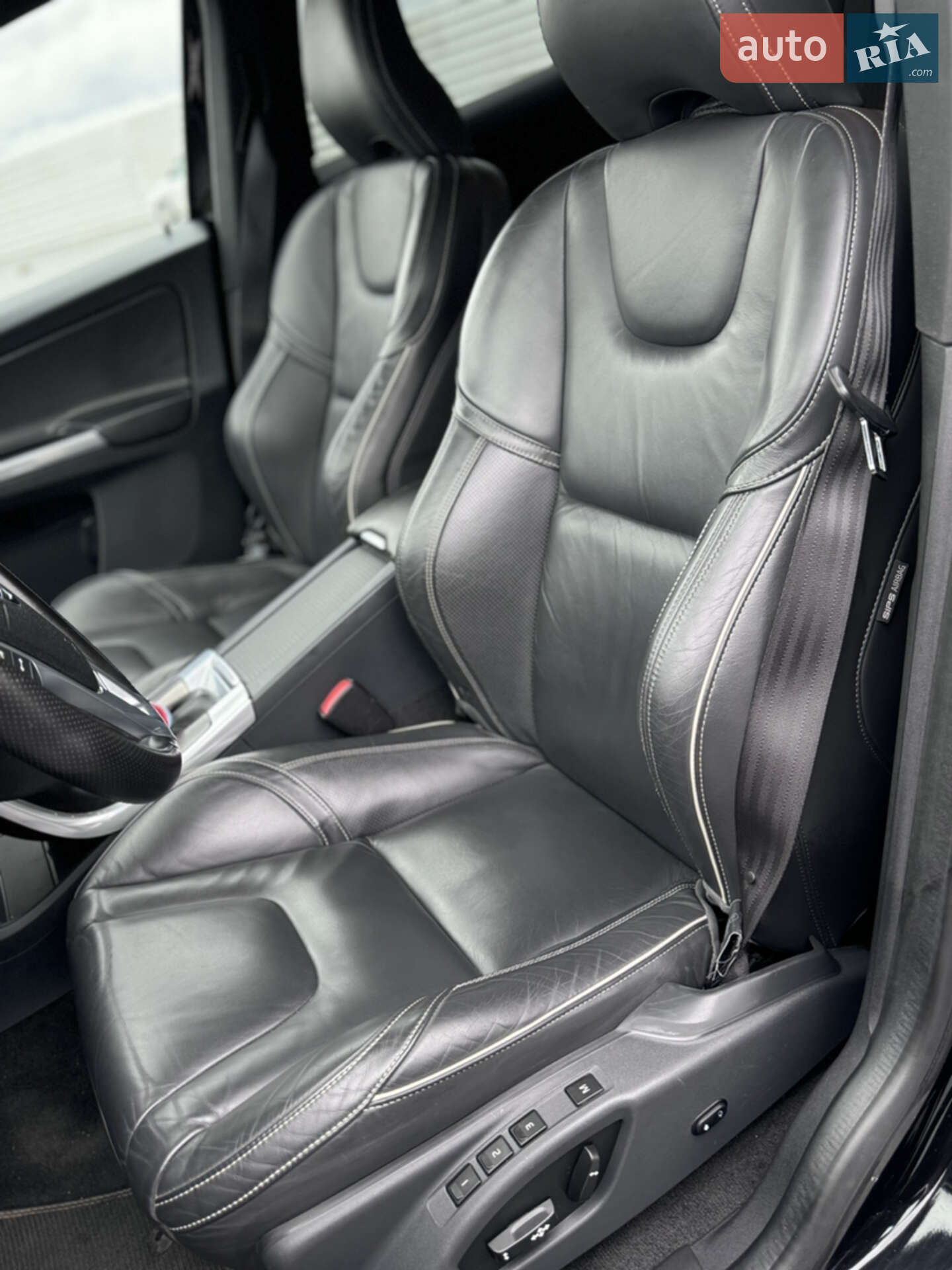 Volvo Xc60 2015 VIN YV1DZ97C6G2857875 фото оголошення 33 з 42